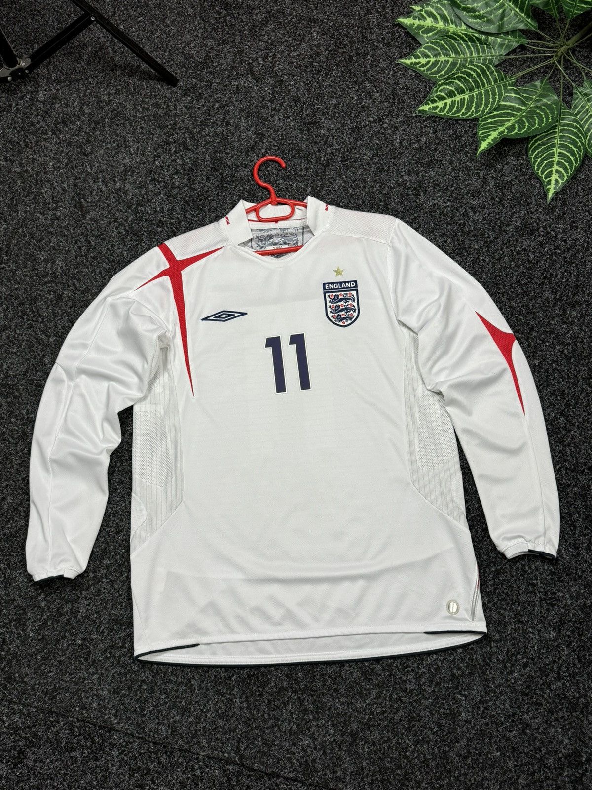 Umbro × Vintage Umbro England WATO 11 🏴󠁧󠁢󠁥󠁮󠁧󠁿 Soccer jersey 2005 2007 Size M Size US M / EU 48-50 / 2 - 23 Thumbnail