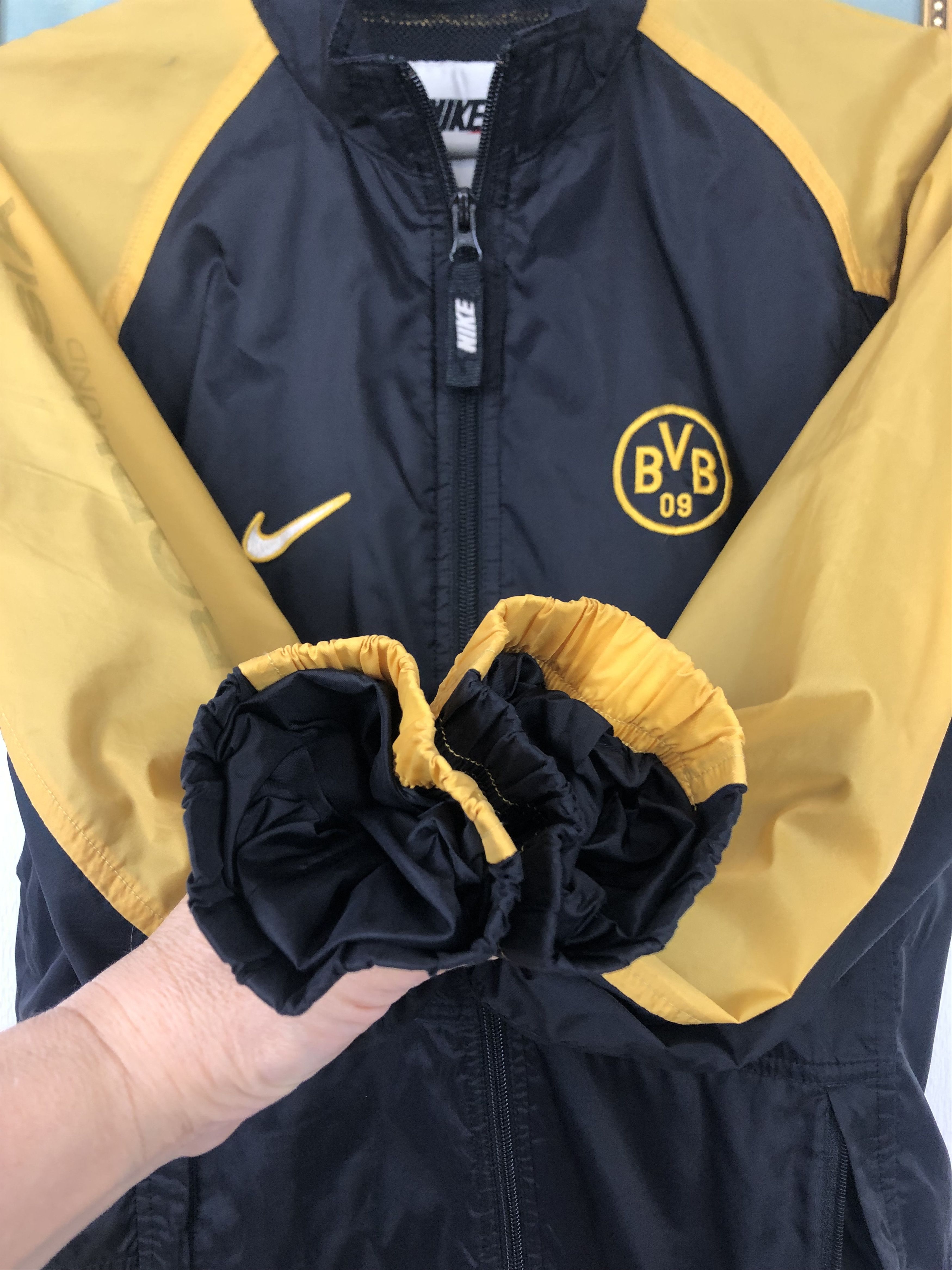 Nike Vintage Nike Borussia Dortmund Football Windbreaker Soccer Size US XXS / EU 40 - 7 Thumbnail