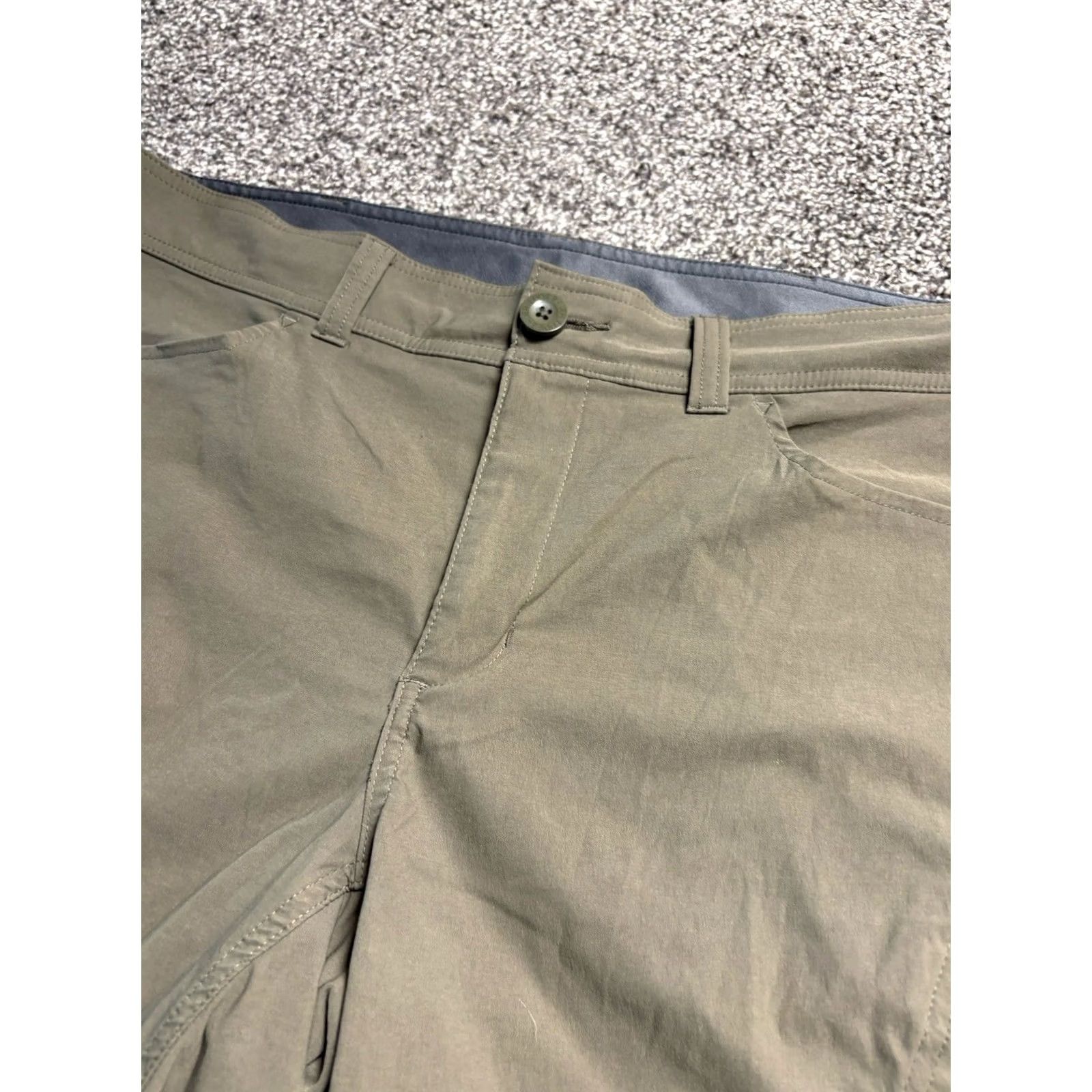 Eddie Bauer Eddie Bauer Cargo Shorts Mens 38 Green Nylon Spandex Quick Dry First Ascent Size US 38 / EU 54 - 7 Thumbnail