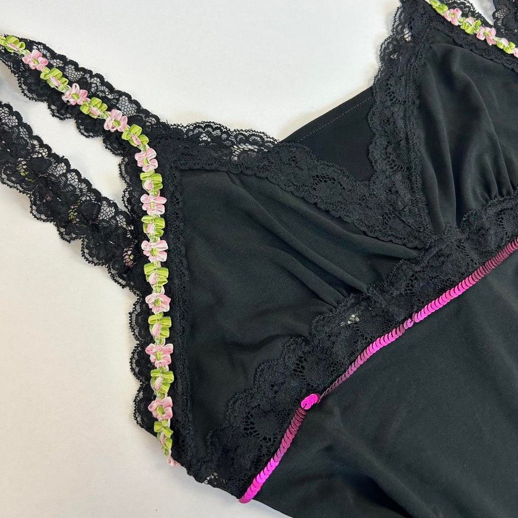 Dolce & Gabbana y2k D&G black cami tank with rosette trim straps Size S / US 4 / IT 40 - 1 Thumbnail