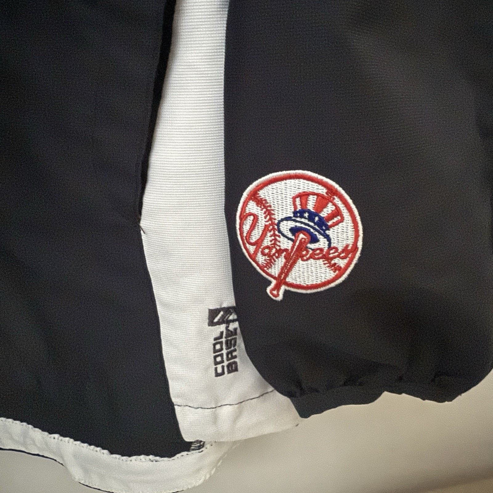 Majestic Majestic NY Yankees Cool Base Windbreaker On Field Jacket Size ONE SIZE - 6 Thumbnail