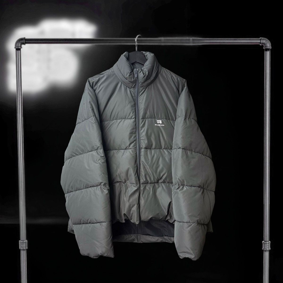 Balenciaga Balenciaga Sporty B Gray Puffer Size US L / EU 52-54 / 3 - 1 Thumbnail