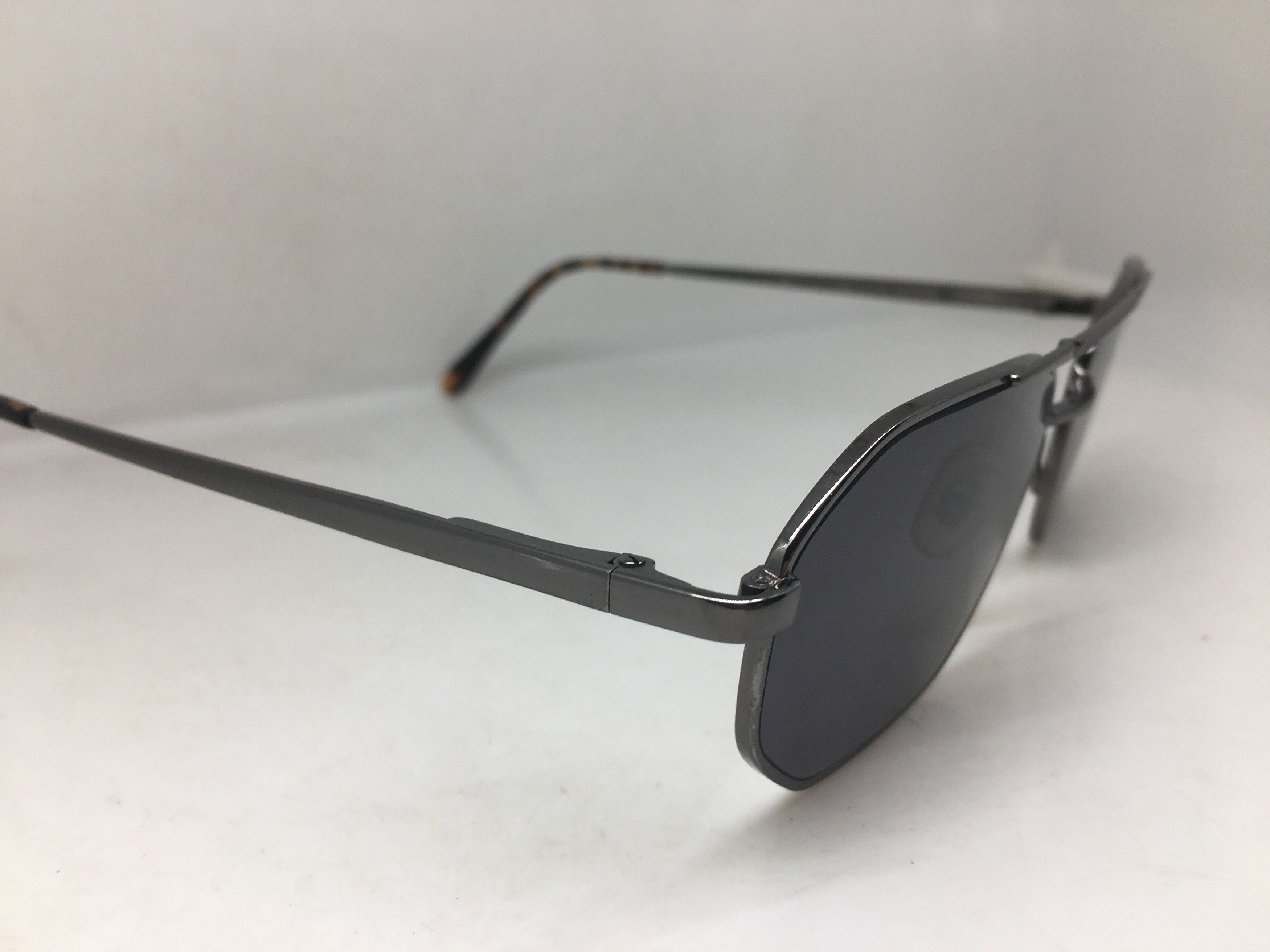 DKNY Dnky Mod 9606 Grey Silver Sunglasses Frame Made in Italy Size ONE SIZE - 2 Thumbnail