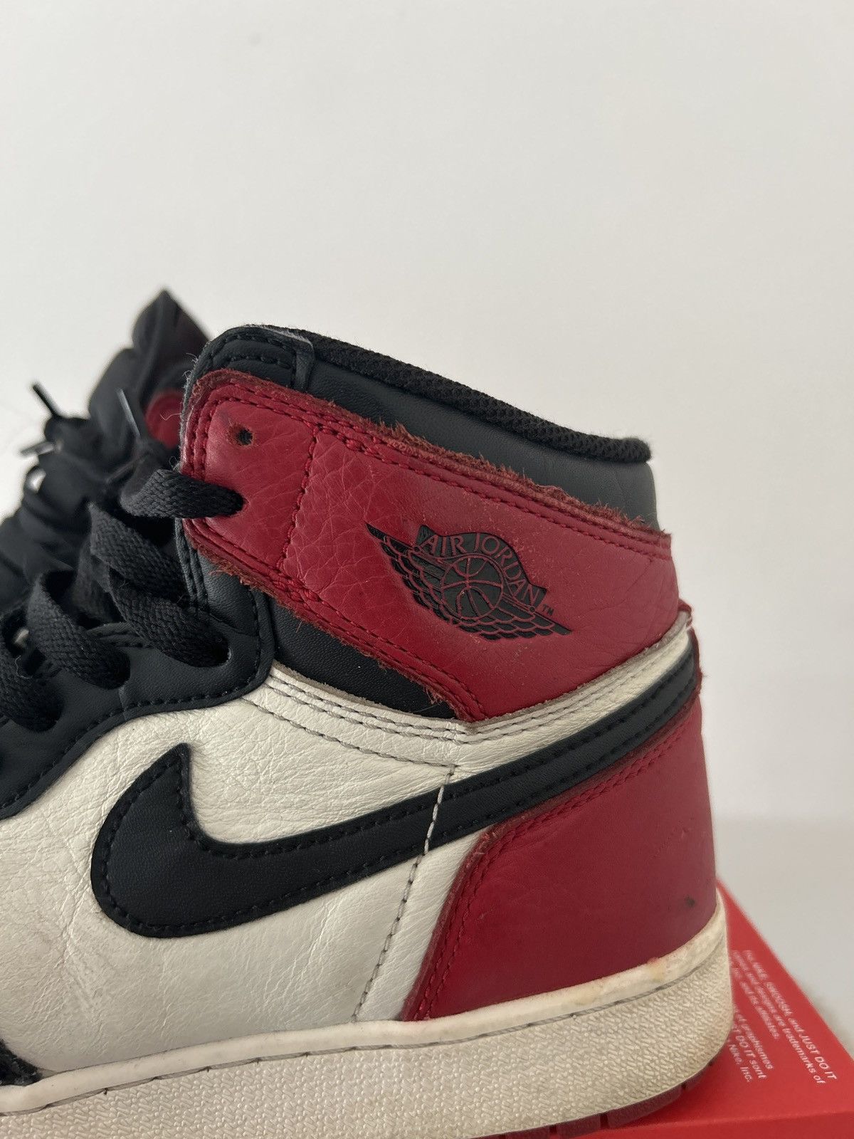 Jordan Brand × Nike Air Jordan 1 Retro High OG 'Bred Toe' 7Y Size US 7 / EU 40 - 2 Thumbnail