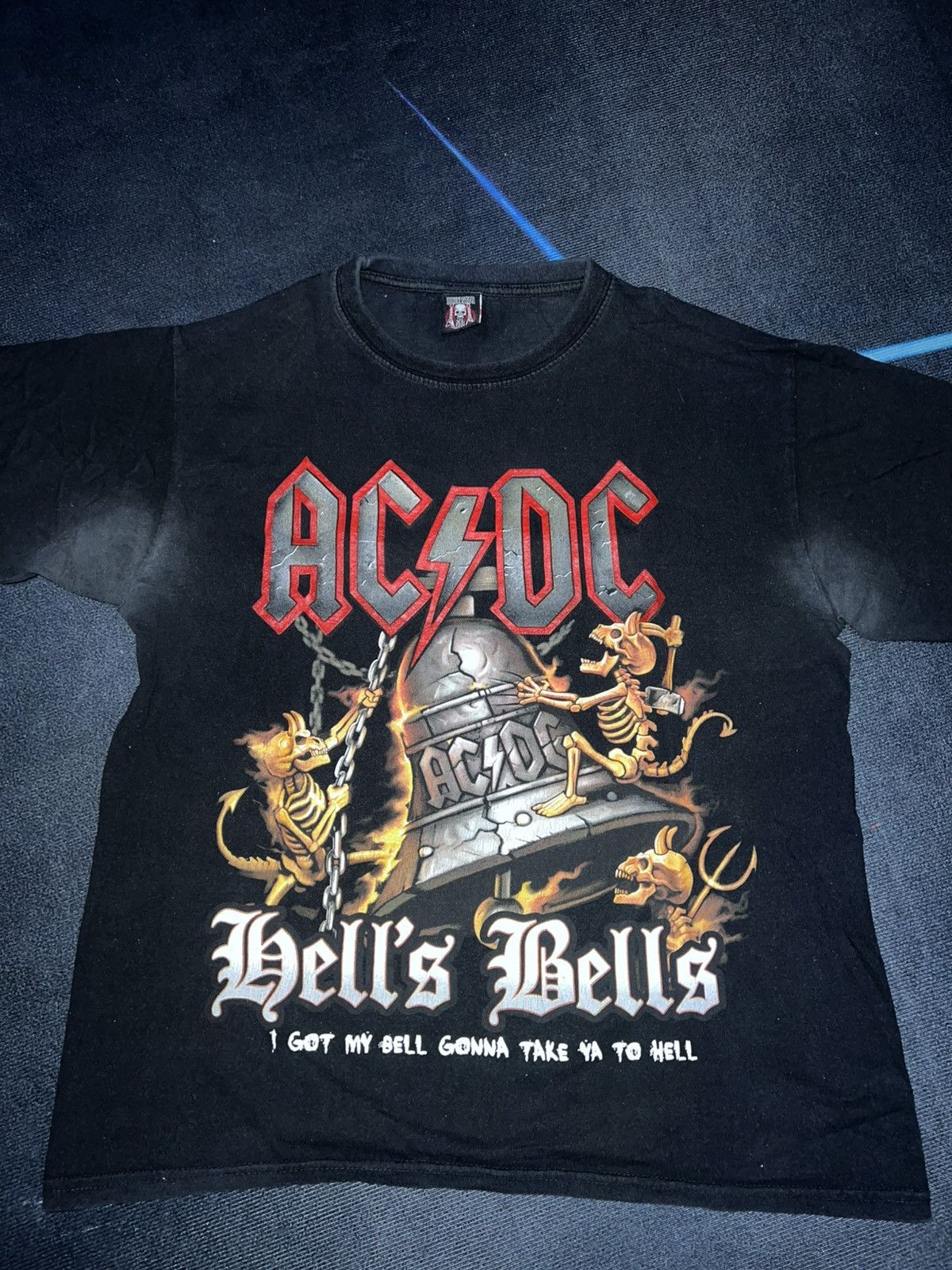 Band Tees Early 2000s ACDC T-shirt Hells Bells Size US M / EU 48-50 / 2 - 1 Thumbnail