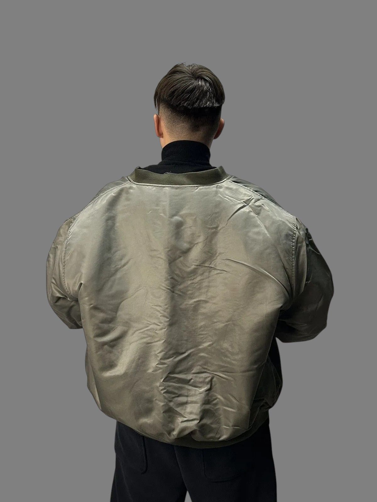 Le Grande Bleu (L.G.B.) MA1 CROPPED Military Green JACKET Oversized Bomber Vintage Size US XXL / EU 58 / 5 - 14 Thumbnail