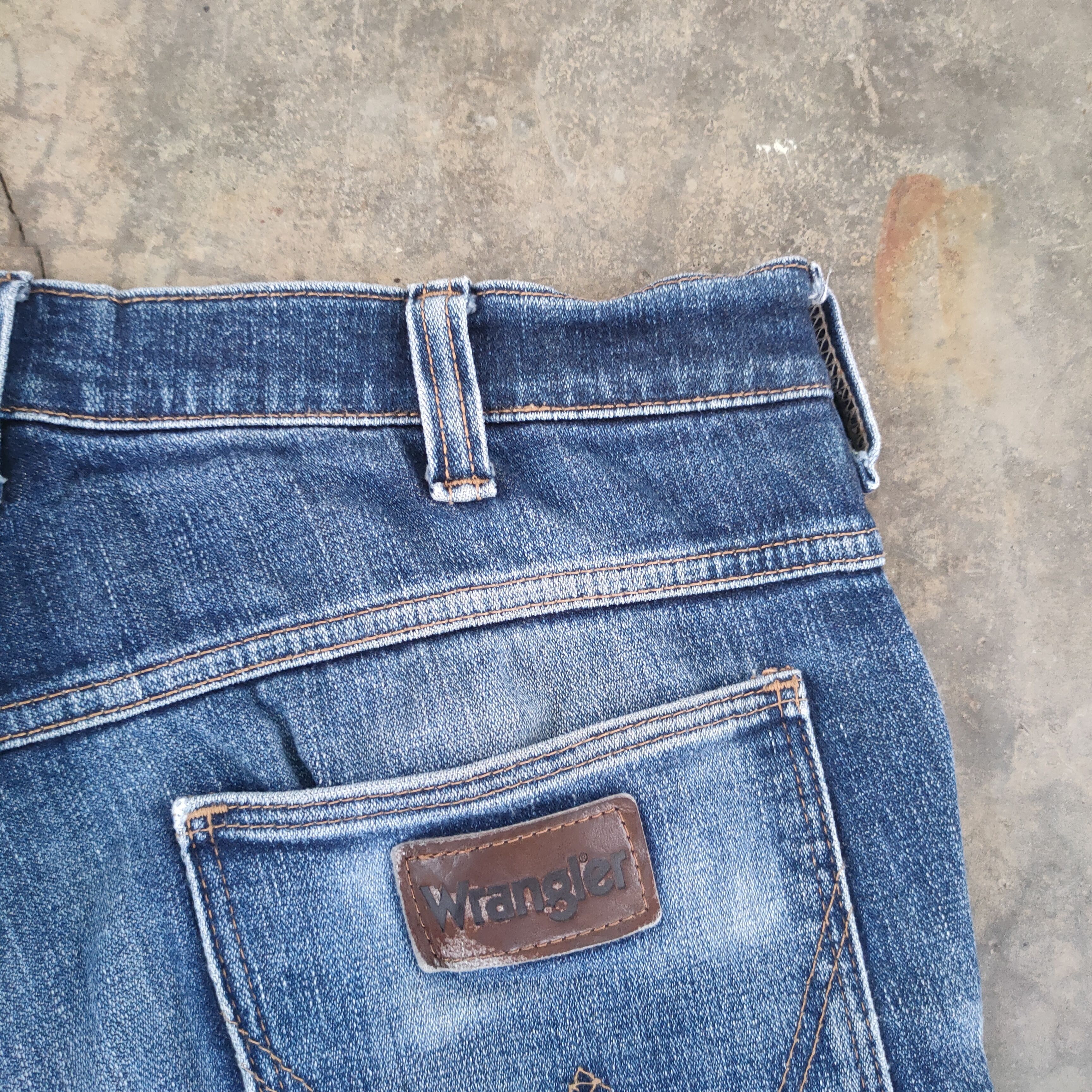 Wrangler W33 VINTAGE WRANGLER FADED DISTRESSED JEANS DENIM PANTS Size US 33 - 11 Thumbnail