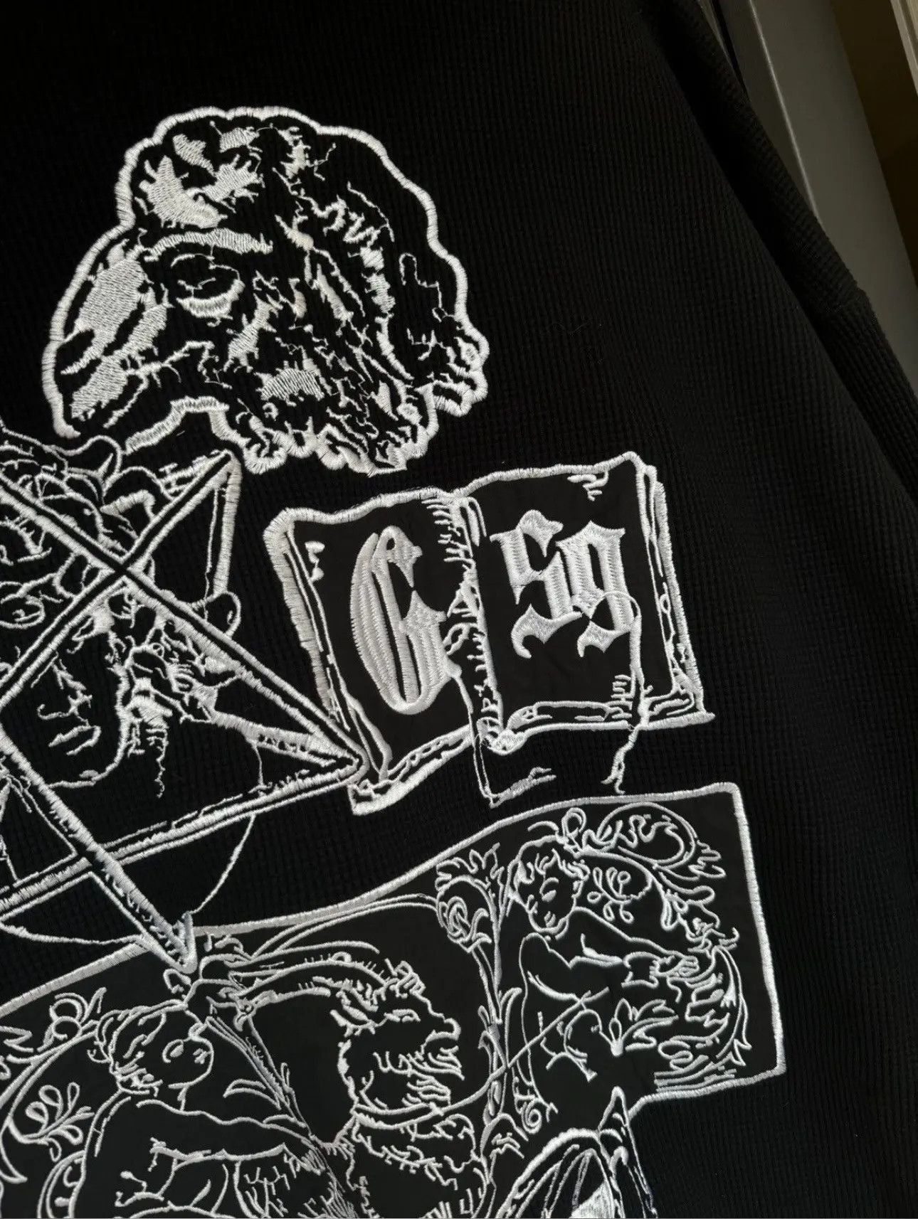 G59 Records NWT G59 Suicideboys patched Henley razor sweatshirt Size US L / EU 52-54 / 3 - 3 Thumbnail