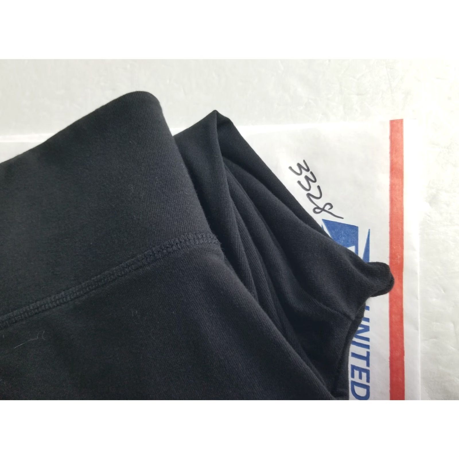 Victoria's Secret Victoria's Secret Sweatshorts Bermuda Womens Black High Rise Casual Activewear Pockets Size S - Regular Fit Size 28" / US 6 / IT 42 - 6 Thumbnail