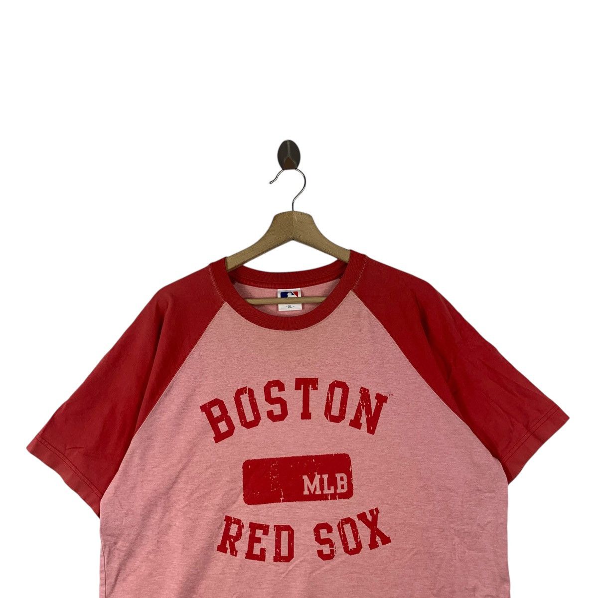 MLB × Uniqlo MLB x UNIQLO x RED SOX Boston Baseball Raglan Tee Shirt Size US XL / EU 56 / 4 - 2 Thumbnail