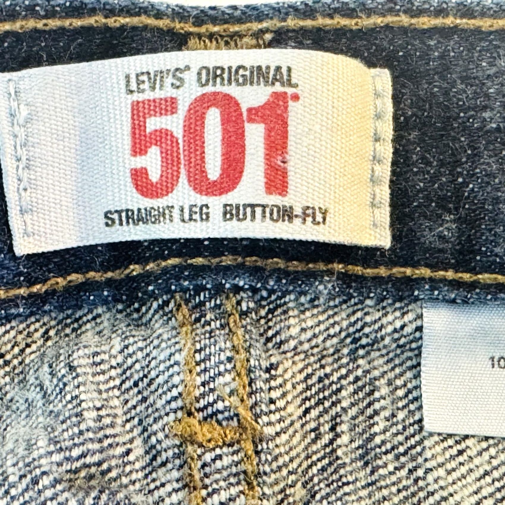 Levi's VINTAGE Levi's 501 Jeans Mens 34x30 Blue Medium Wash Straight Denim 90s Size US 34 / EU 50 - 6 Thumbnail