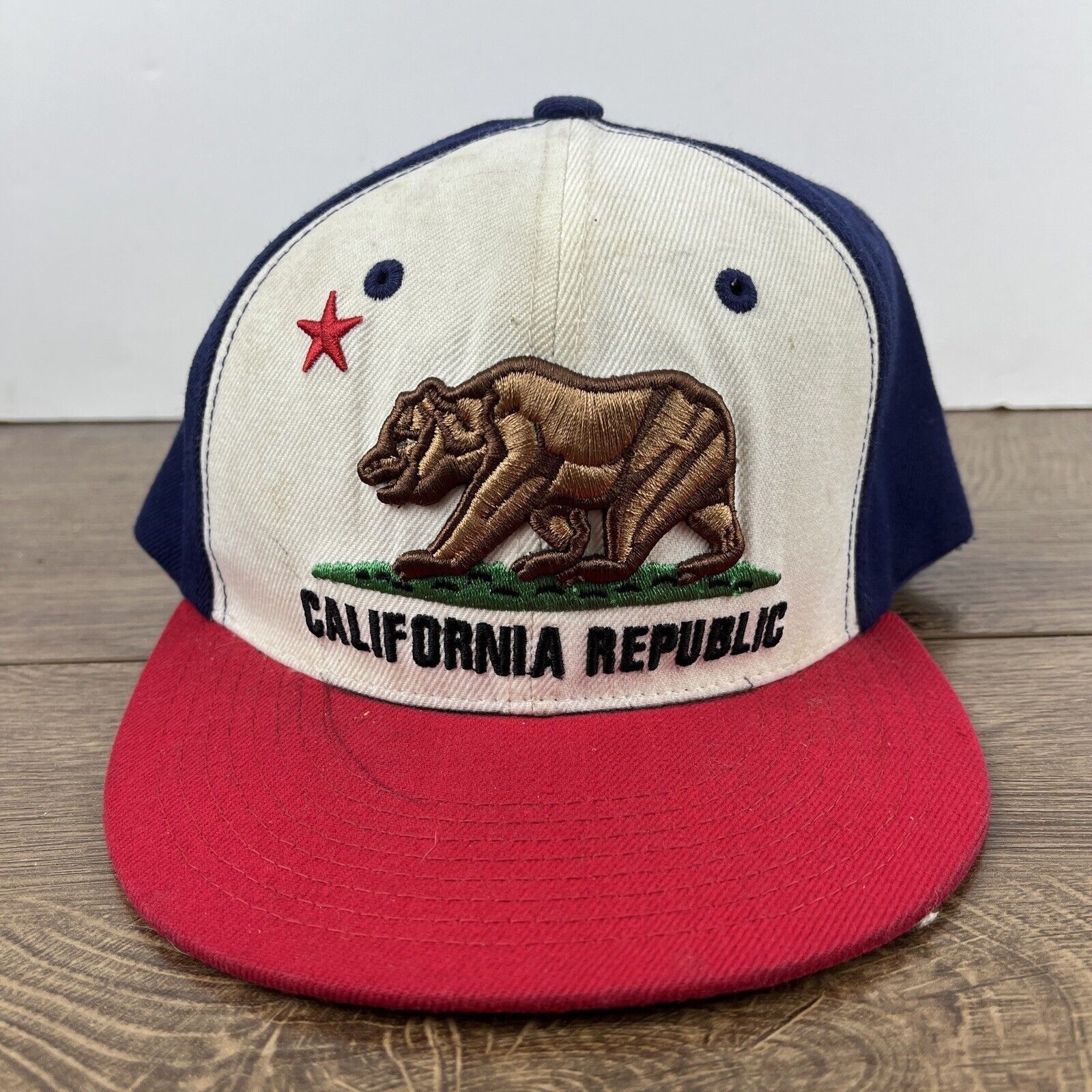 Other California Republic Hat Cali White Hat Adjustable Snapback A Size ONE SIZE - 3 Thumbnail