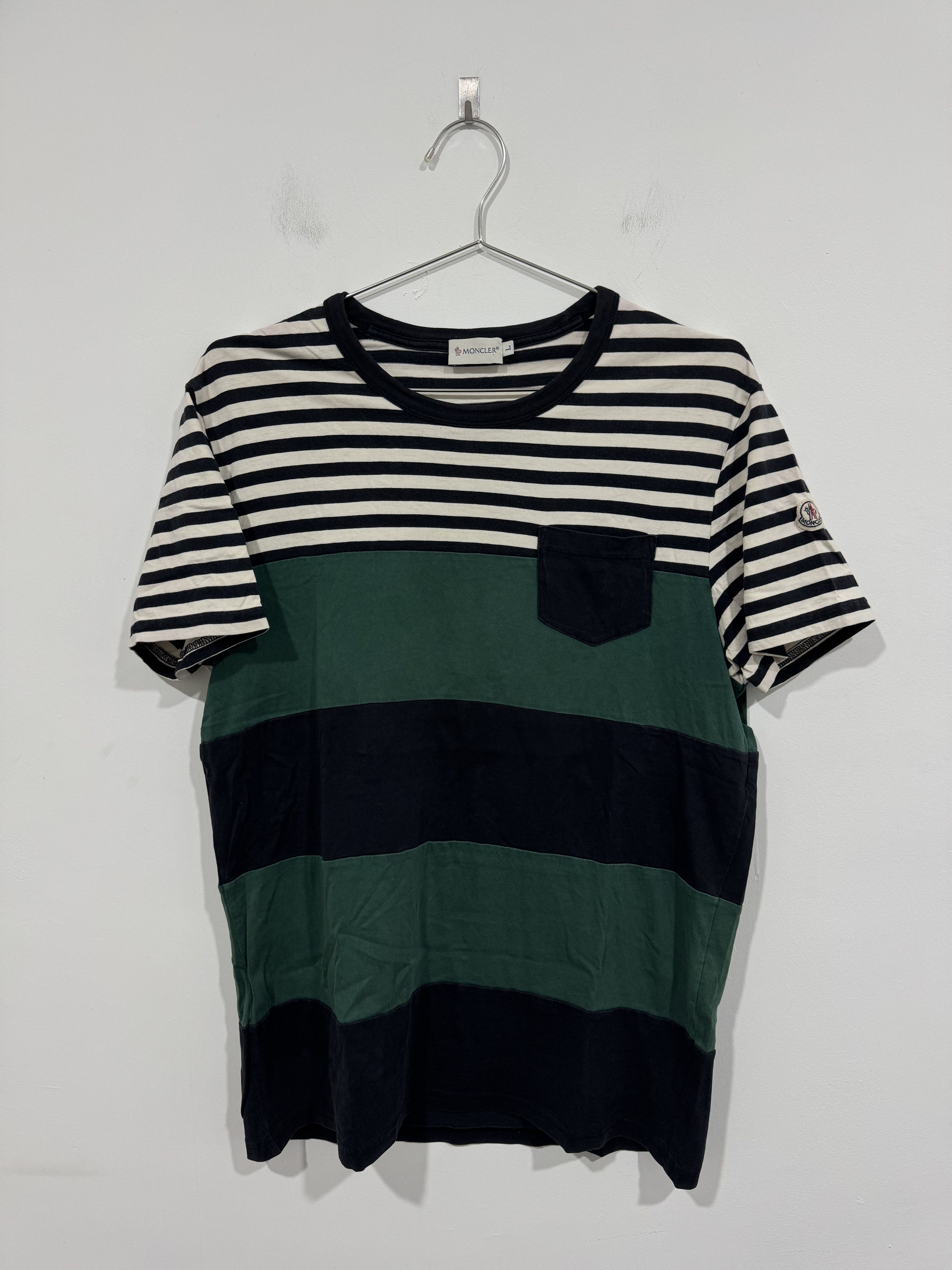 Moncler Moncler Tee Size US M / EU 48-50 / 2 - 1 Thumbnail