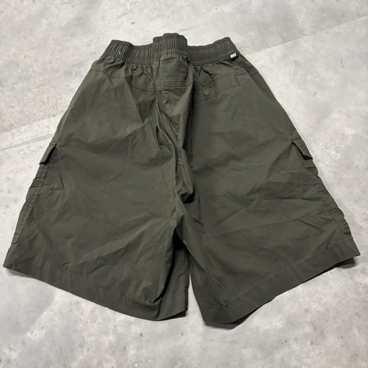 Nike × Vintage Crazy Vintage Y2K/2000s Olive Green Nike Streetwear Casual Shorts! Size US 32 / EU 48 - 6 Thumbnail
