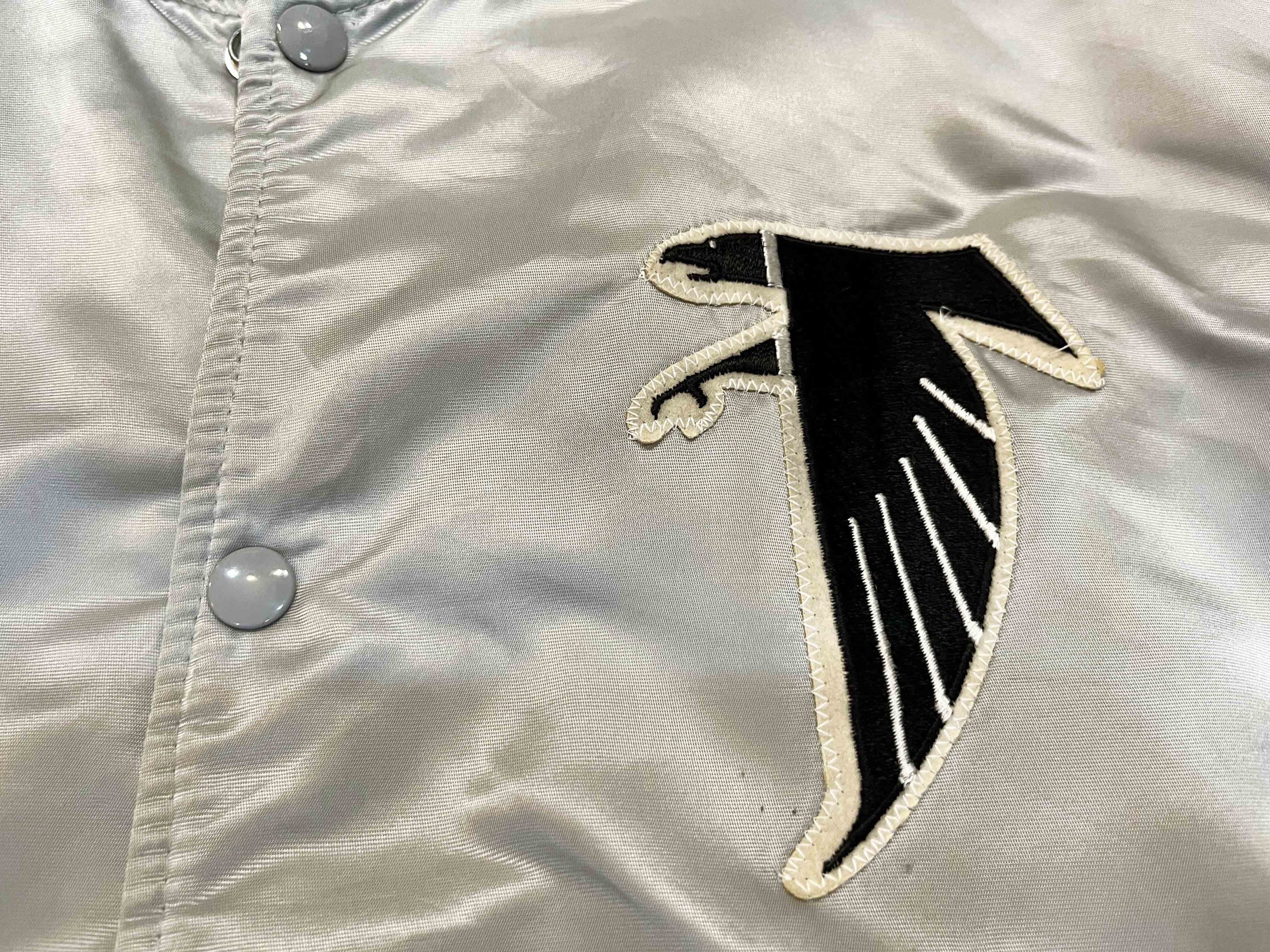 NFL × Starter × Vintage Vintage Starter NFL Atlanta Falcons Satin Bomber Jacket Size US XL / EU 56 / 4 - 2 Thumbnail