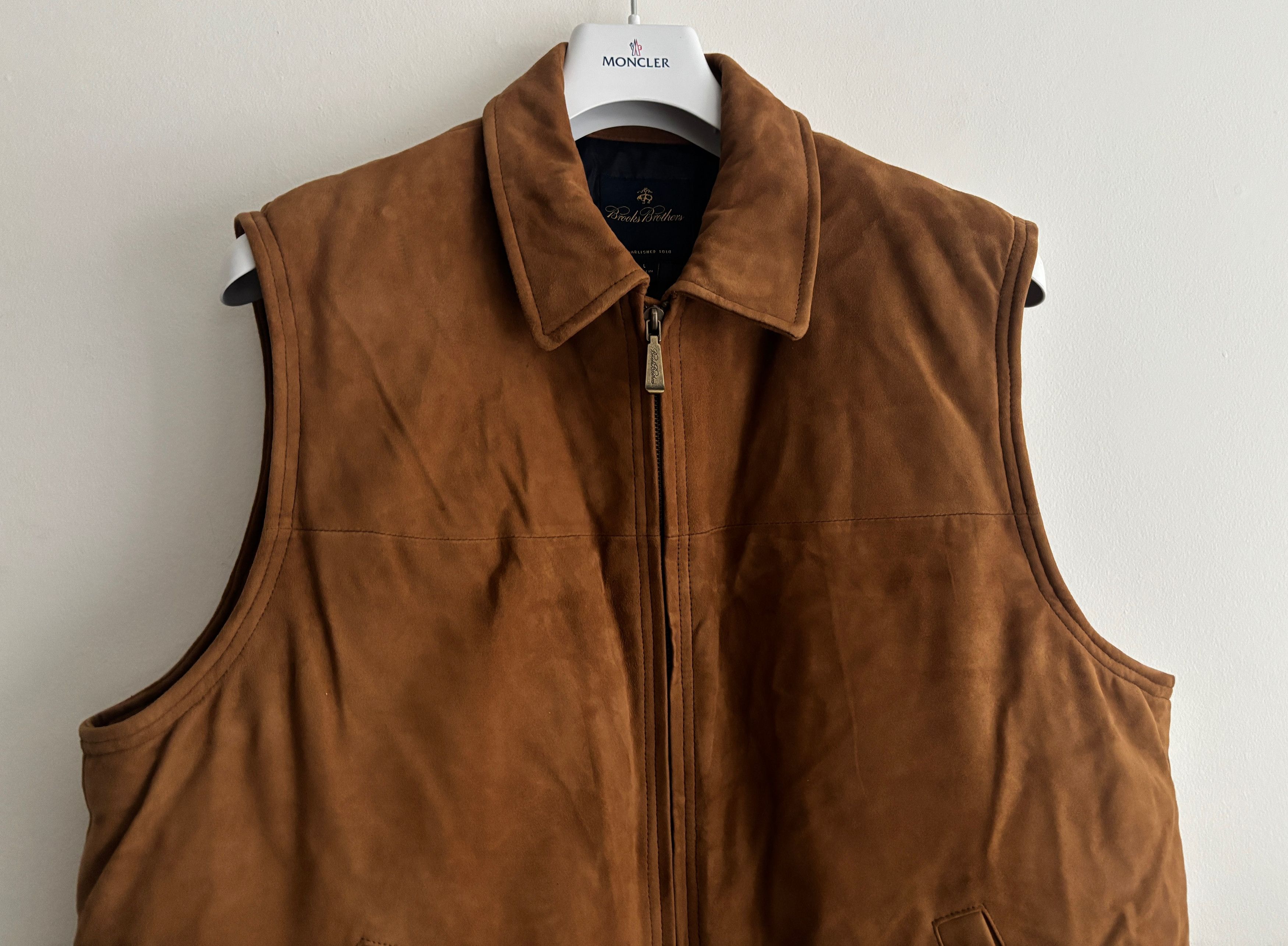 Brooks Brothers $495 Zippered Tan/ Brown Suede Leather Down Vest - Large Size US L / EU 52-54 / 3 - 2 Thumbnail