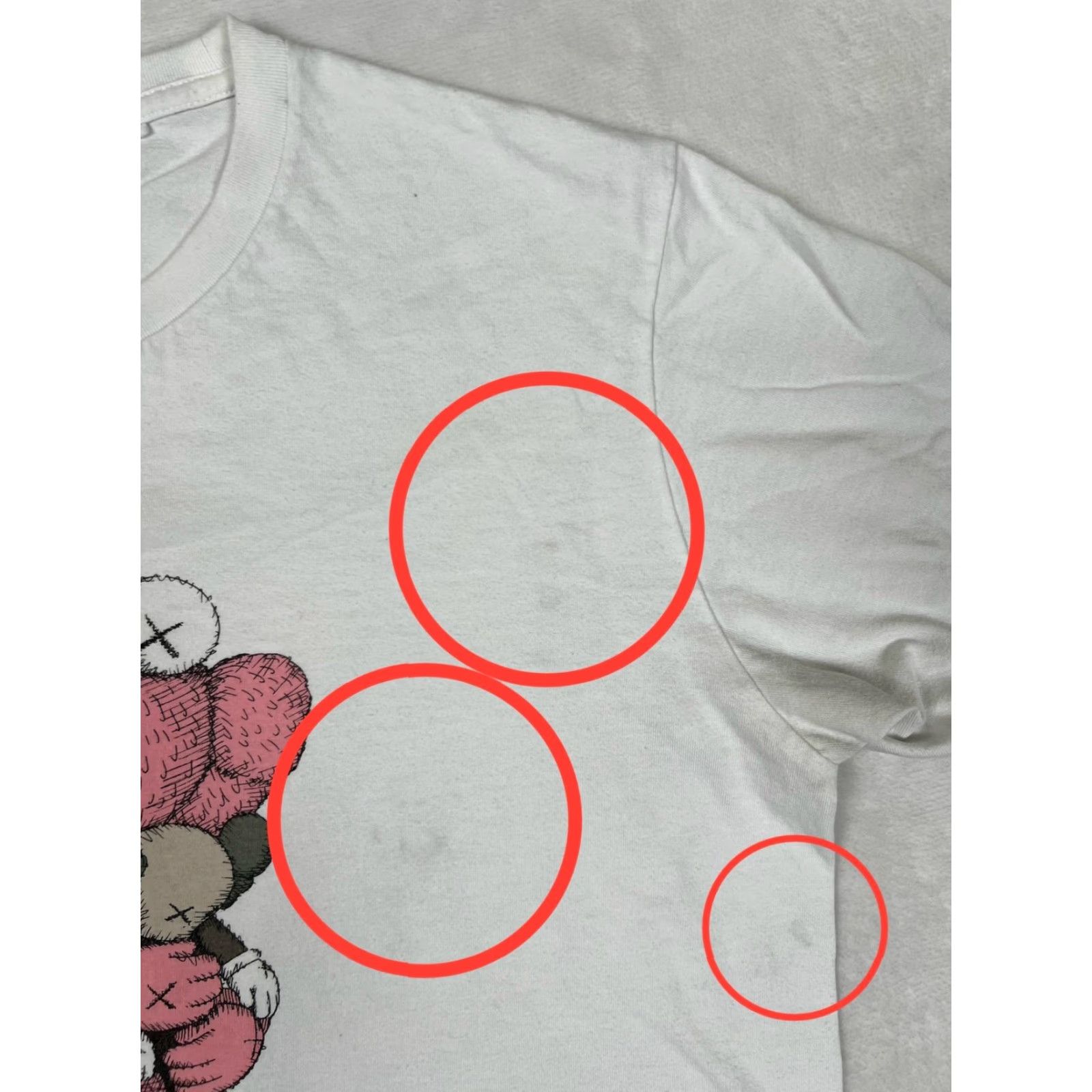 Uniqlo KAWS Uniqlo UT T-Shirt Mens Large White Pink BFF Companion Streetwear Size US L / EU 52-54 / 3 - 4 Thumbnail