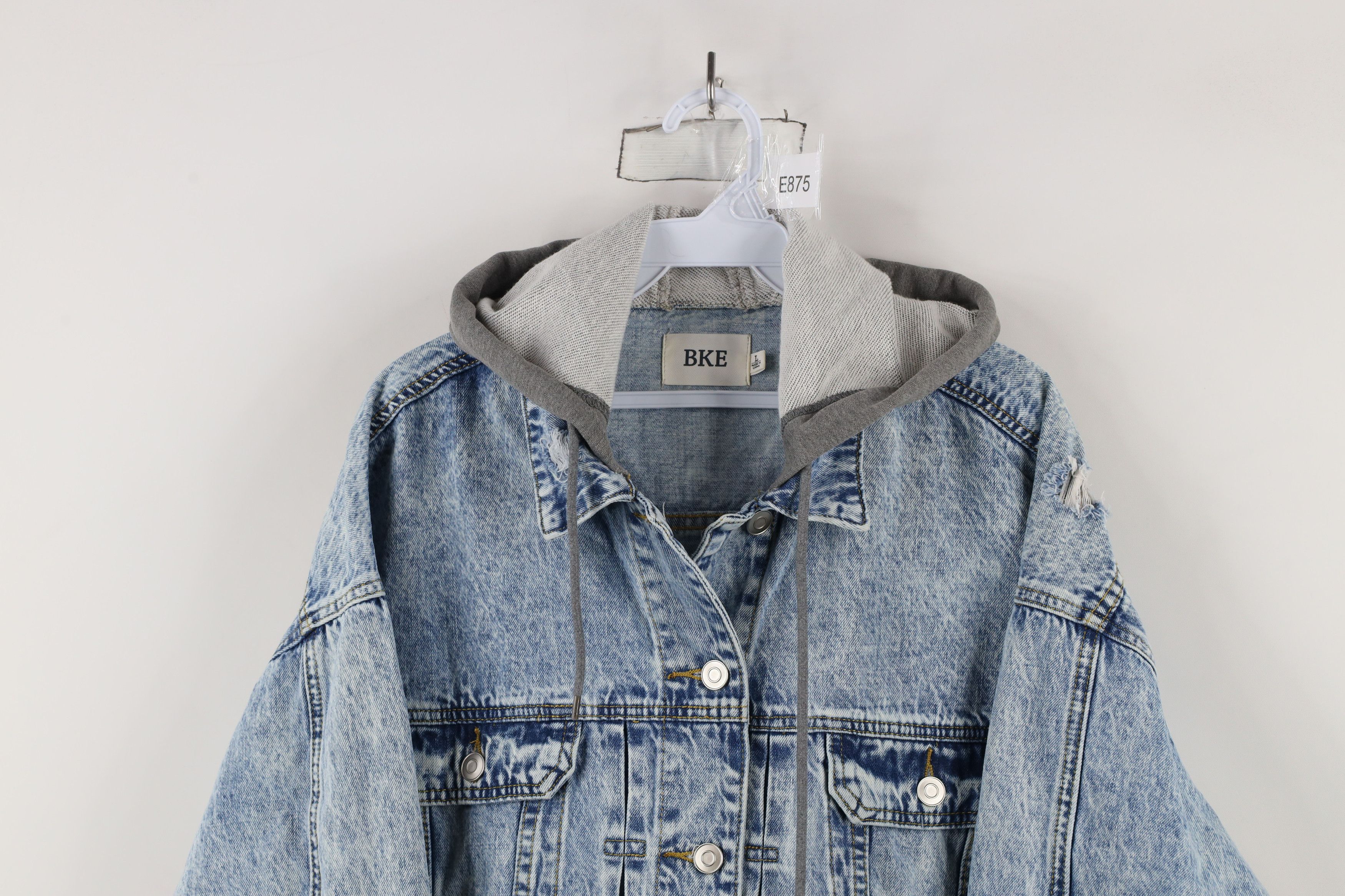 Vintage Buckle BKE Cropped Acid Wash Hooded Denim Trucker Jacket Size L / US 10 / IT 46 - 2 Thumbnail