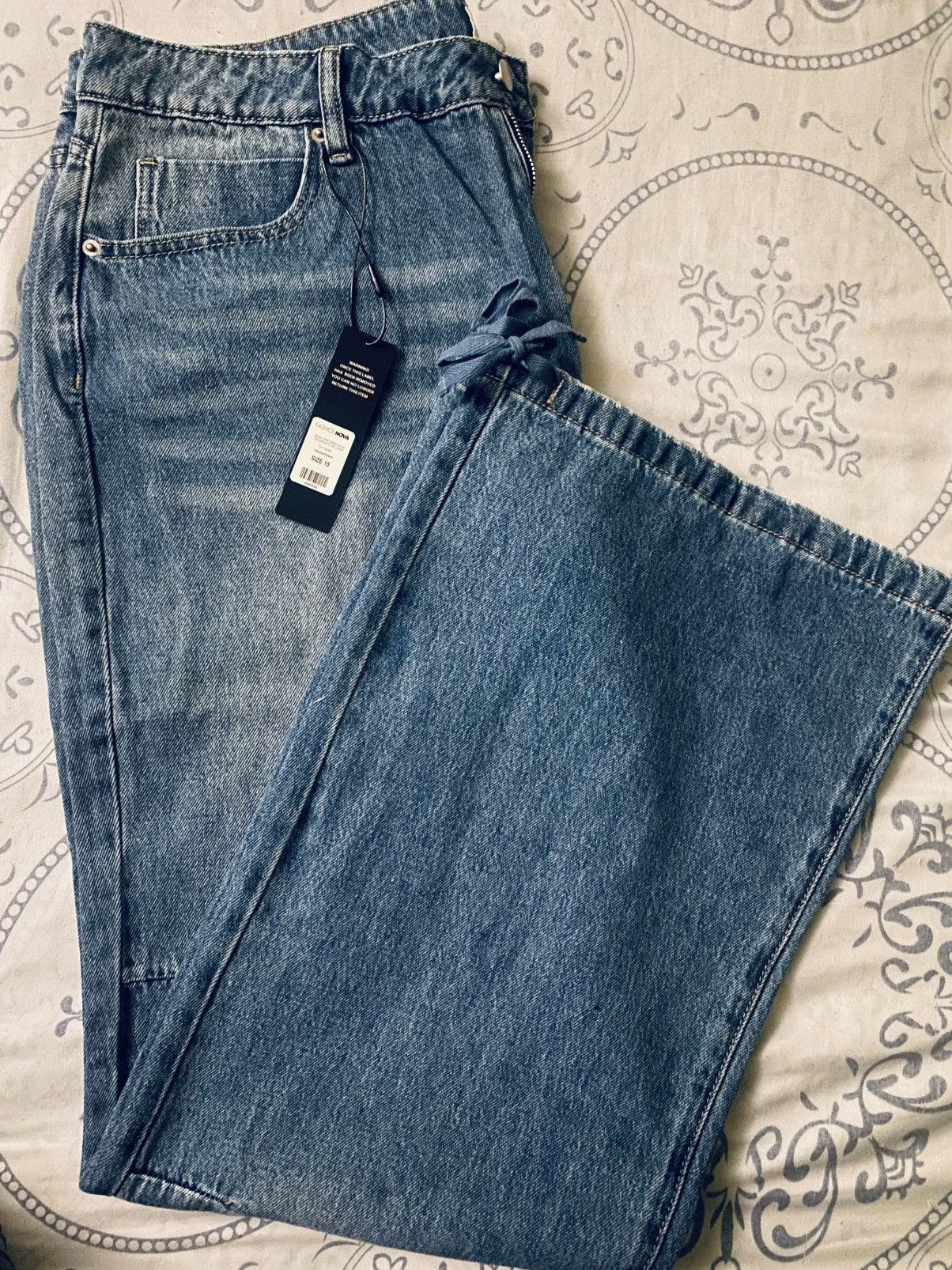 Fashion Nova Back for more Ankle tie Straight leg Jean | Medium Wash Size 36" / US 14 / IT 50 - 2 Thumbnail