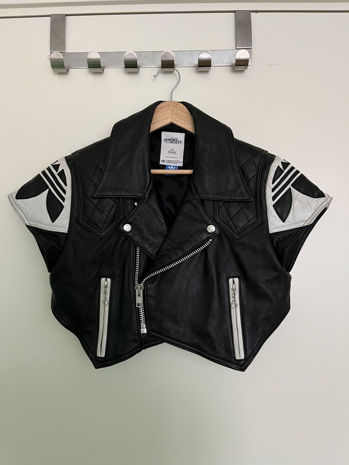 ★新品・レディース★【 Jeremy Scott 】中綿　フライトジャケット　黒 2025年最新】JEREMY SCOTT ジャケット・アウターの人気アイテム