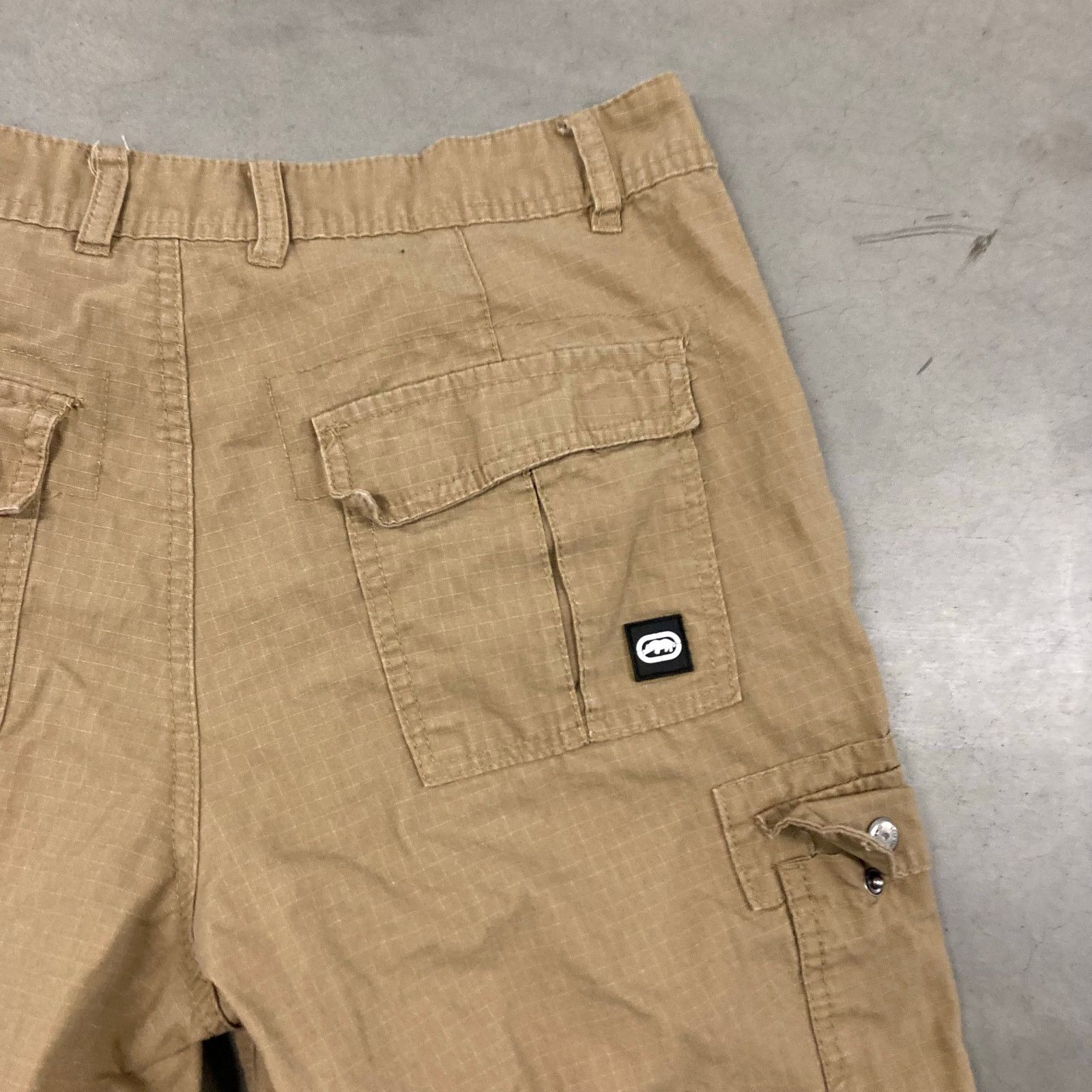 Ecko Unltd. × Vintage Y2K baggy Ecko unltd cargo shorts 32 Size US 32 / EU 48 - 2 Thumbnail