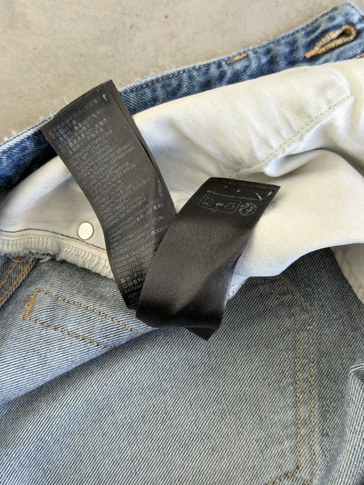 Balenciaga SOLD**Balenciaga SS23 destroyed mudwash jeans Size US 34 / EU 50 - 10 Thumbnail