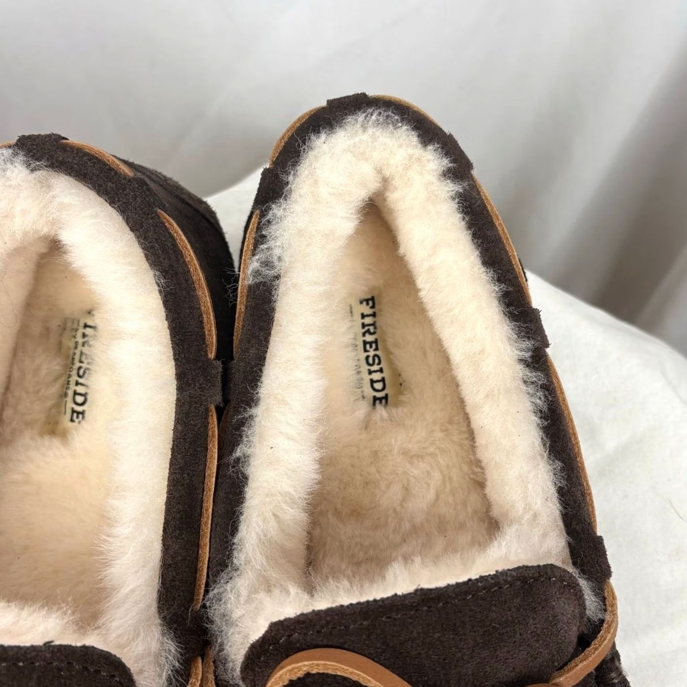 Vintage Fireside by Dearfoams Victor Genuine Shearling Moccasin Slipper Mens 9 Brown Suede Size ONE SIZE - 6 Thumbnail