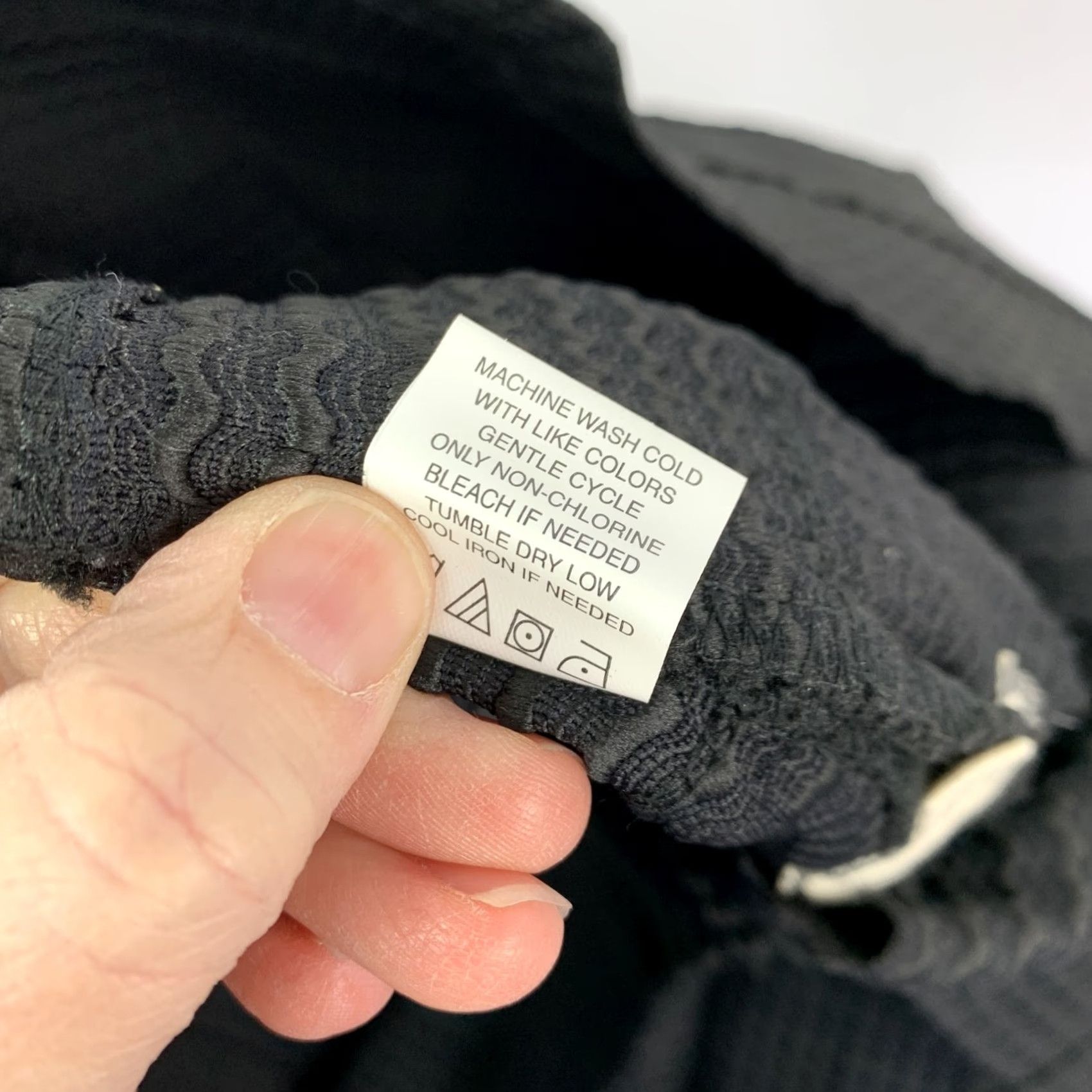Vintage Eyeshadow Black Textured Pleated Skirt Women's Small A-Line Mini Elastic Waist Pull-On Size 28" / US 6 / IT 42 - 6 Thumbnail