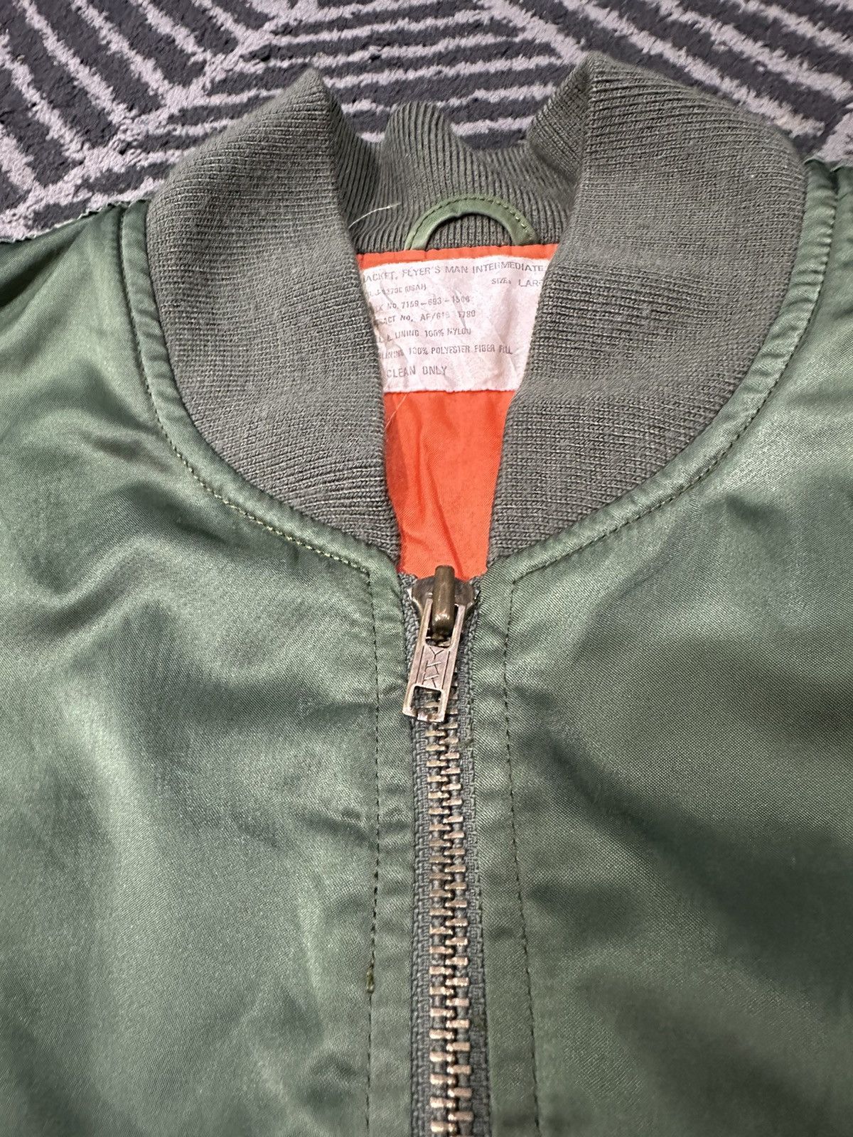 Vintage Vintage MA-1 Patches Zipper Bomber Jacket Size US L / EU 52-54 / 3 - 9 Thumbnail