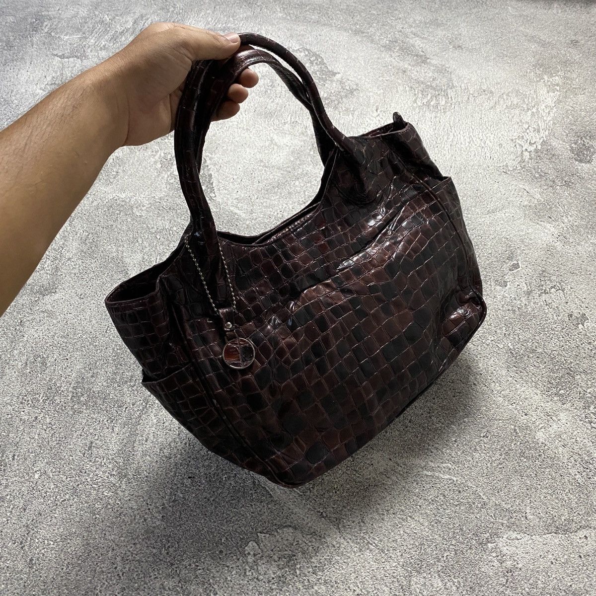 Japanese Brand 2000s Crocodile Pattern Leather Shoulder Bag Size ONE SIZE - 2 Thumbnail