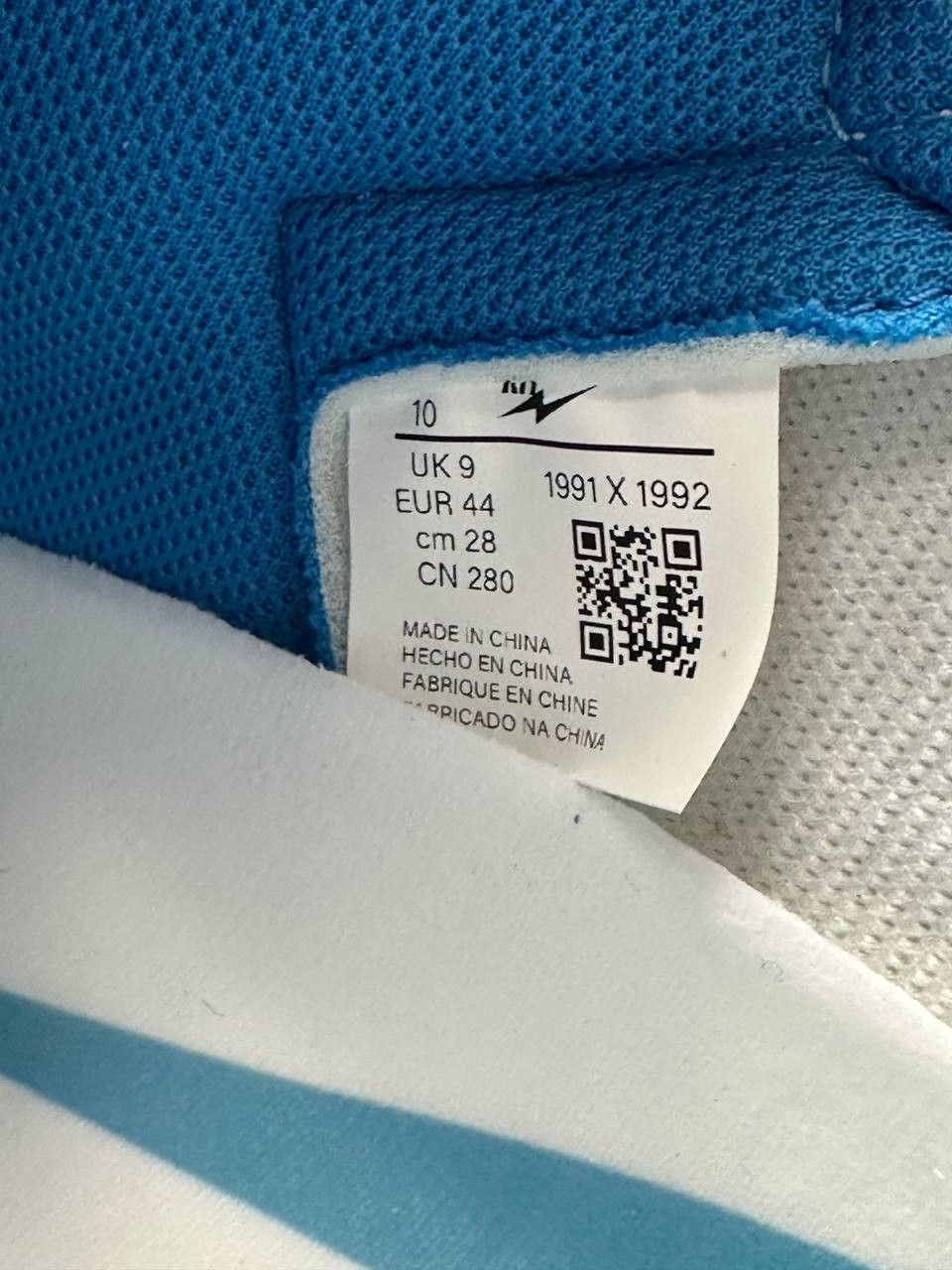 Reves Paris Kool Kiy Reves Air 85 High Charlotte UNC FRESHMAN Size US 10 / EU 43 - 8 Thumbnail