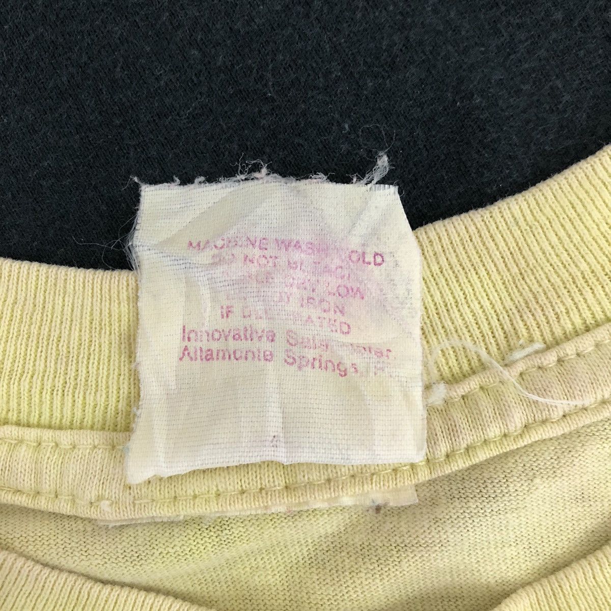 Vintage HAWAIIAN TROPIC Surf Rare Backprint T-Shirt Size US S / EU 44-46 / 1 - 7 Thumbnail