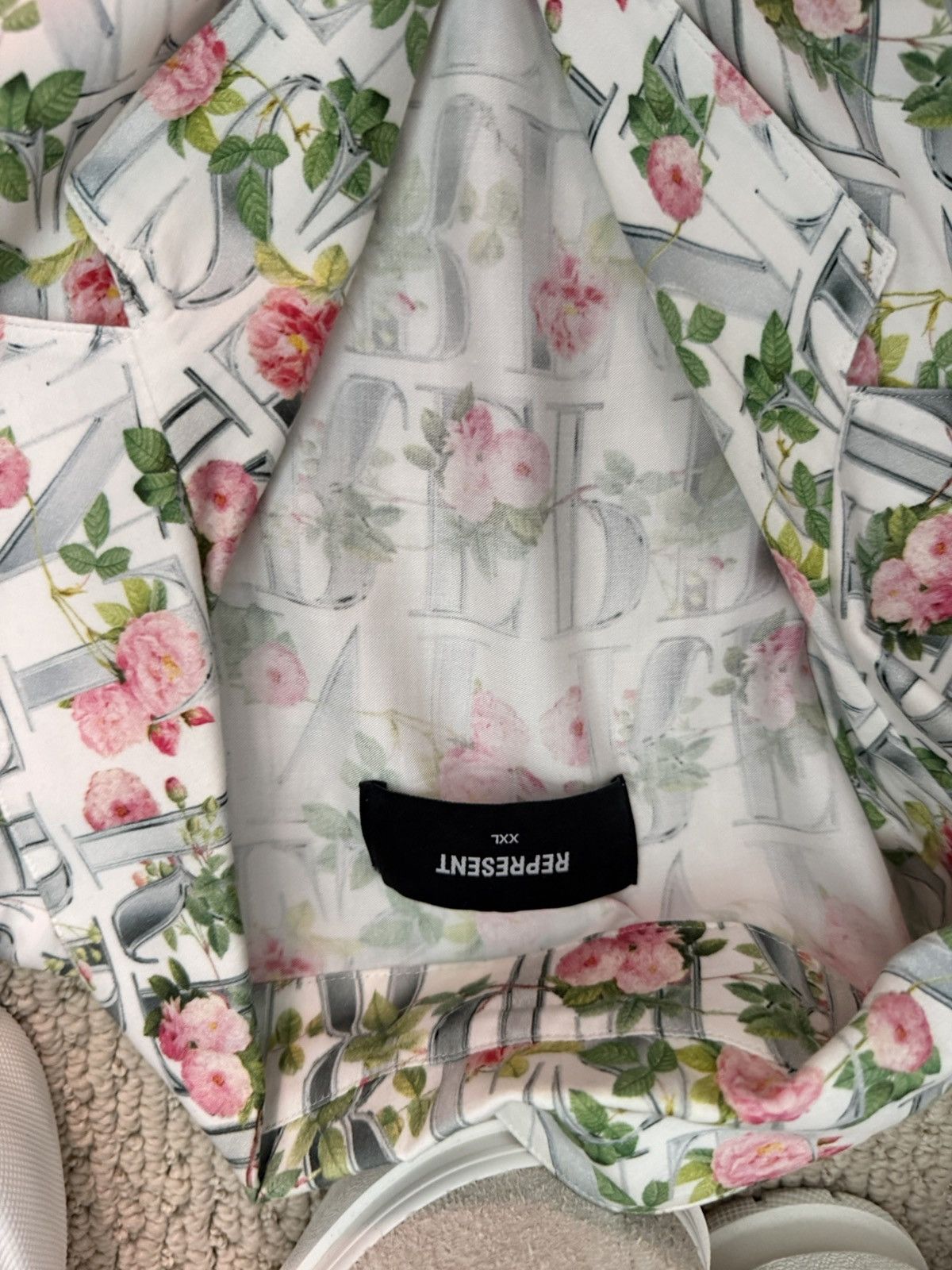 Represent Clo. Represent floral button up Size US XXL / EU 58 / 5 - 2 Thumbnail