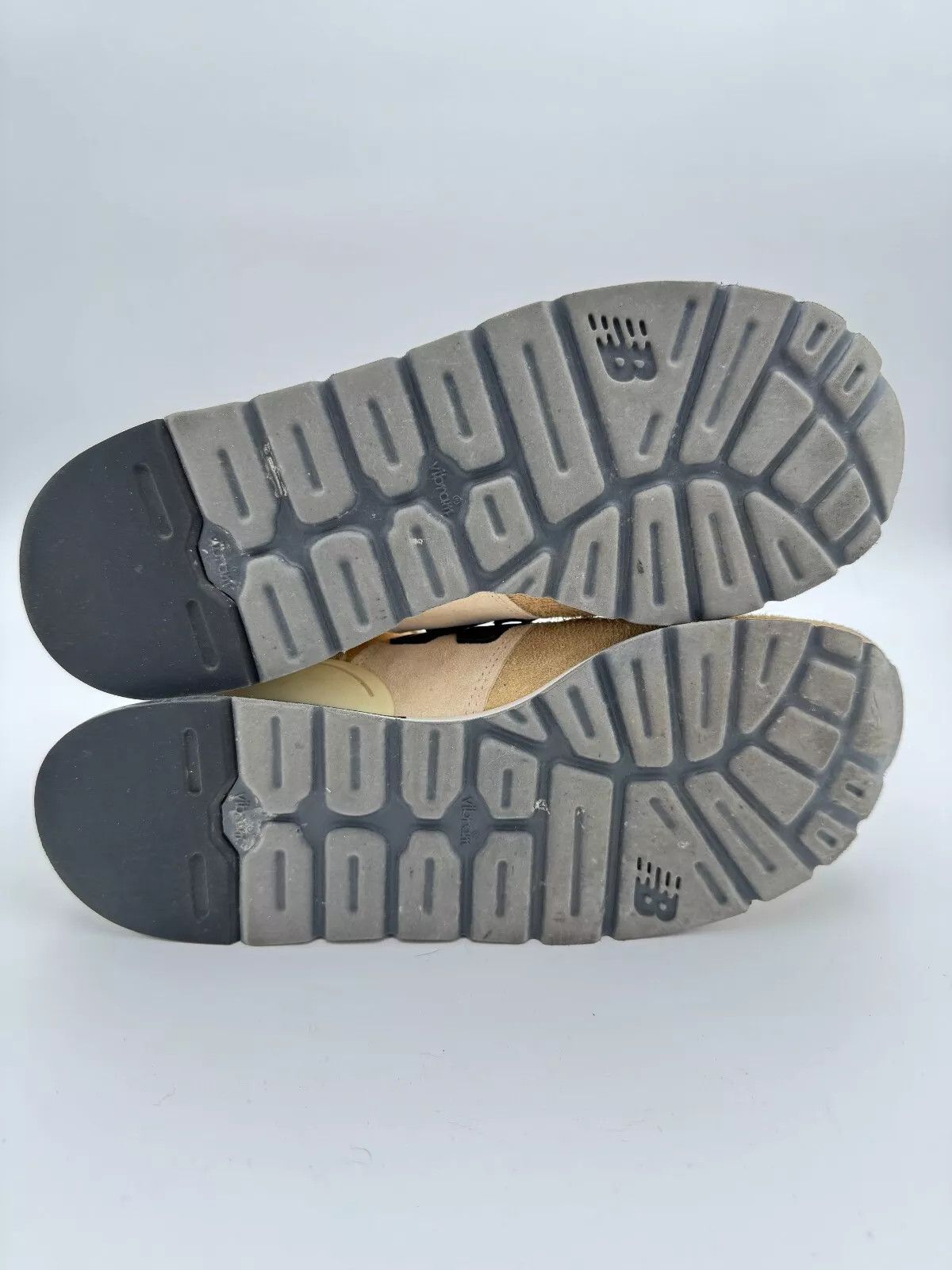New Balance Teddy Santis New Balance 990v1 Macadamia Nut USA Size US 9 / EU 42 - 6 Thumbnail