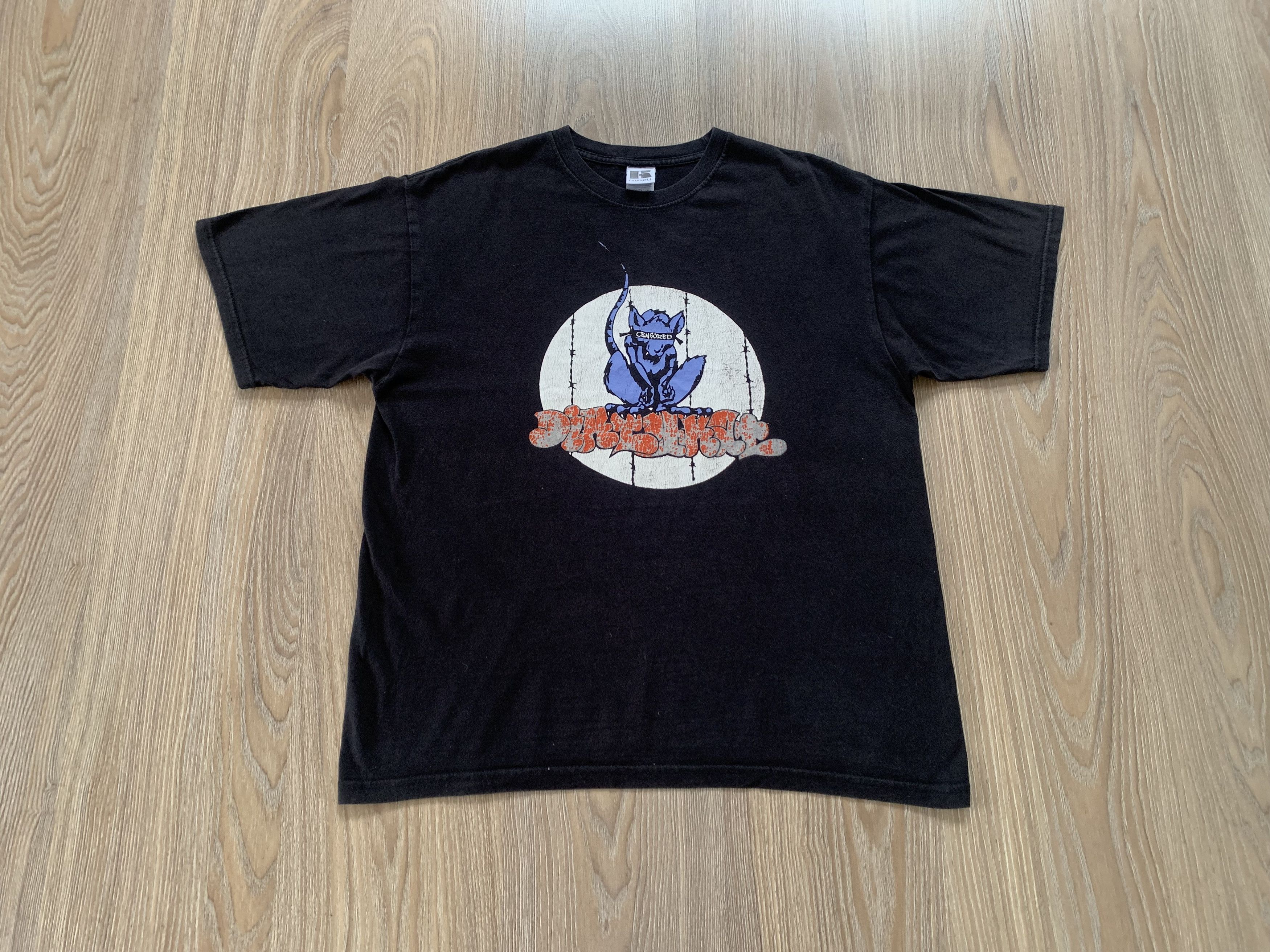 Russell Athletic Vintage Russell Y2K Gargoyle Graphic Black T-Shirt Size US M / EU 48-50 / 2 - 2 Thumbnail