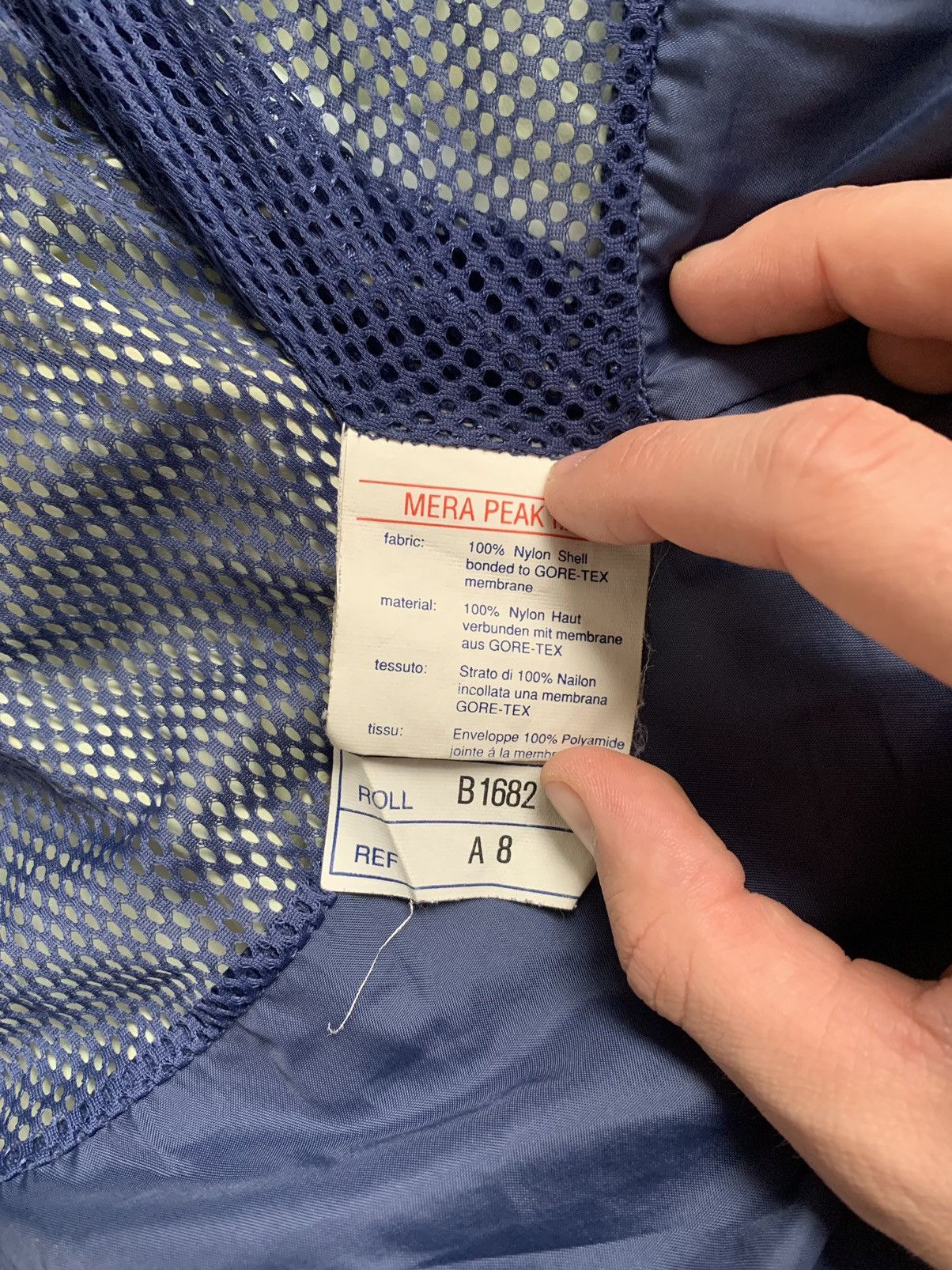 Berghaus × Vintage Vintage berghaus gore tex mera peak jacket Size US L / EU 52-54 / 3 - 14 Thumbnail