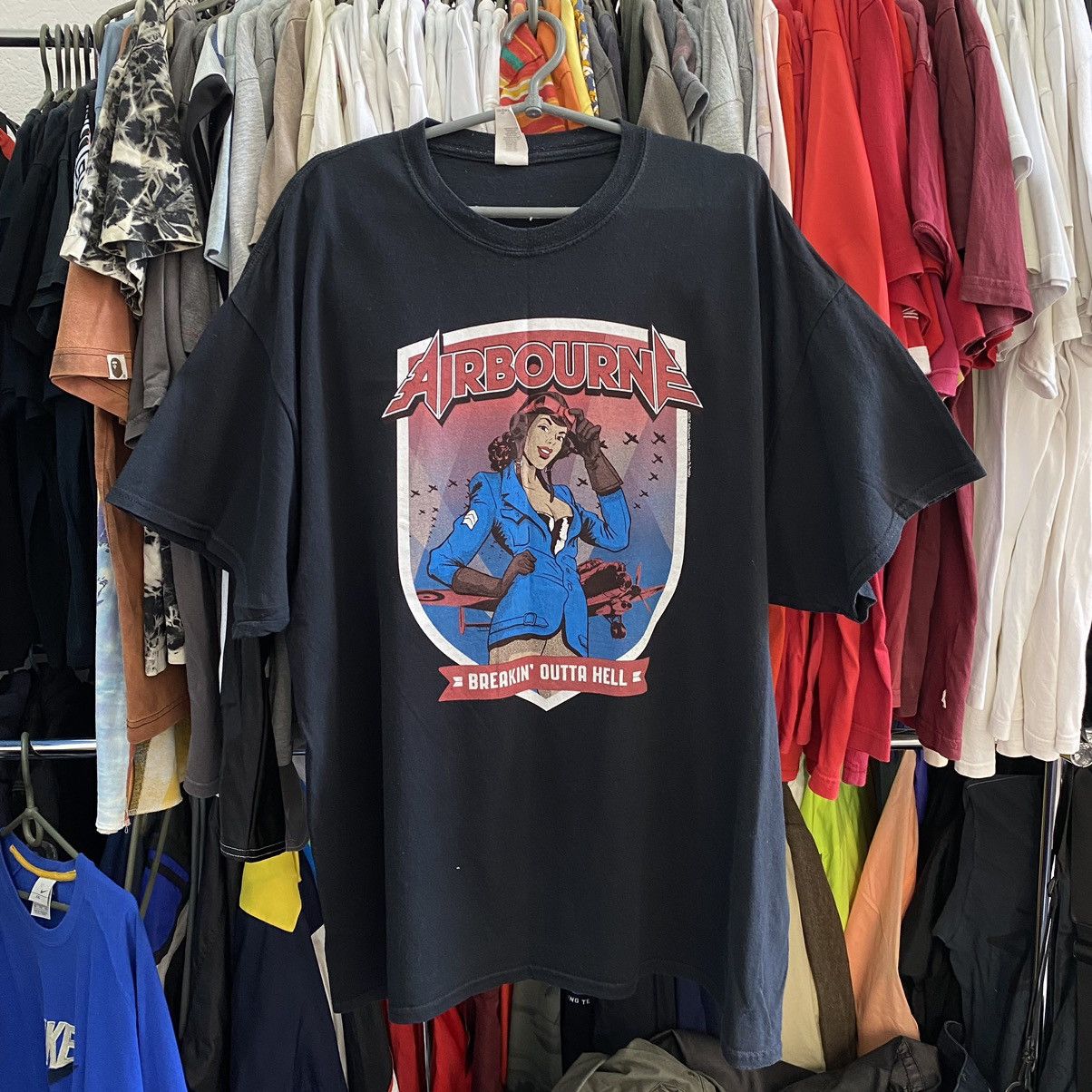 Band Tees Vintage Airborne 2017 Breakin Outta Hell Big Sexy Ledy tee Size US XXL / EU 58 / 5 - 1 Thumbnail