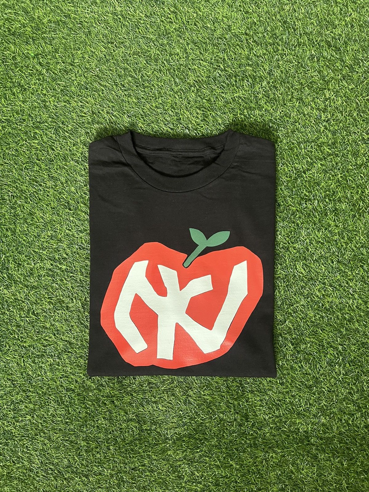 Vintage NY BIG APPLE TSHIRT Size US XL / EU 56 / 4 - 3 Thumbnail