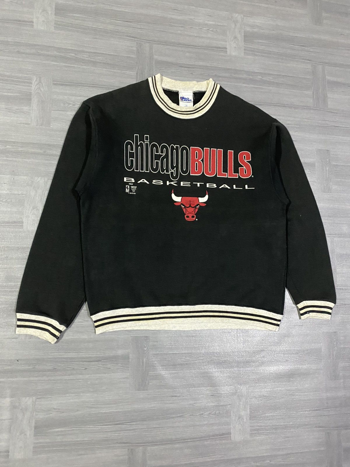 NBA Vintage Chicago Bulls Basketball Pro Player Sweatshirt Size US M / EU 48-50 / 2 - 3 Thumbnail