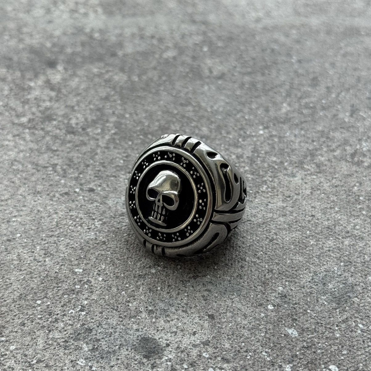 20471120 Skull Vintage Men’s Gothic Big Silver Ring Size ONE SIZE - 2 Thumbnail
