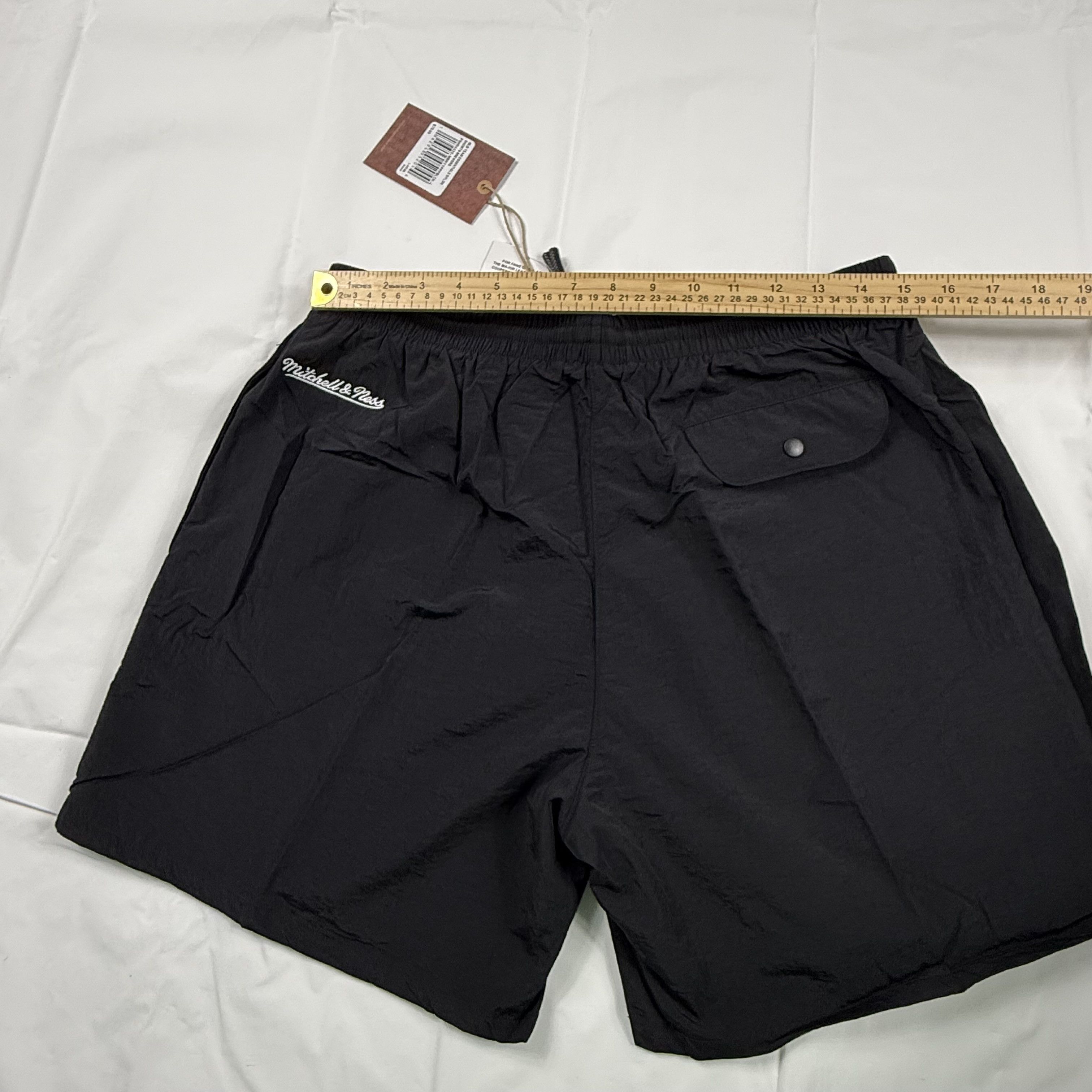 Mitchell & Ness Mitchell & Ness Milwaukee Brewers Nylon Shorts Mens NWT Size US 36 / EU 52 - 9 Thumbnail