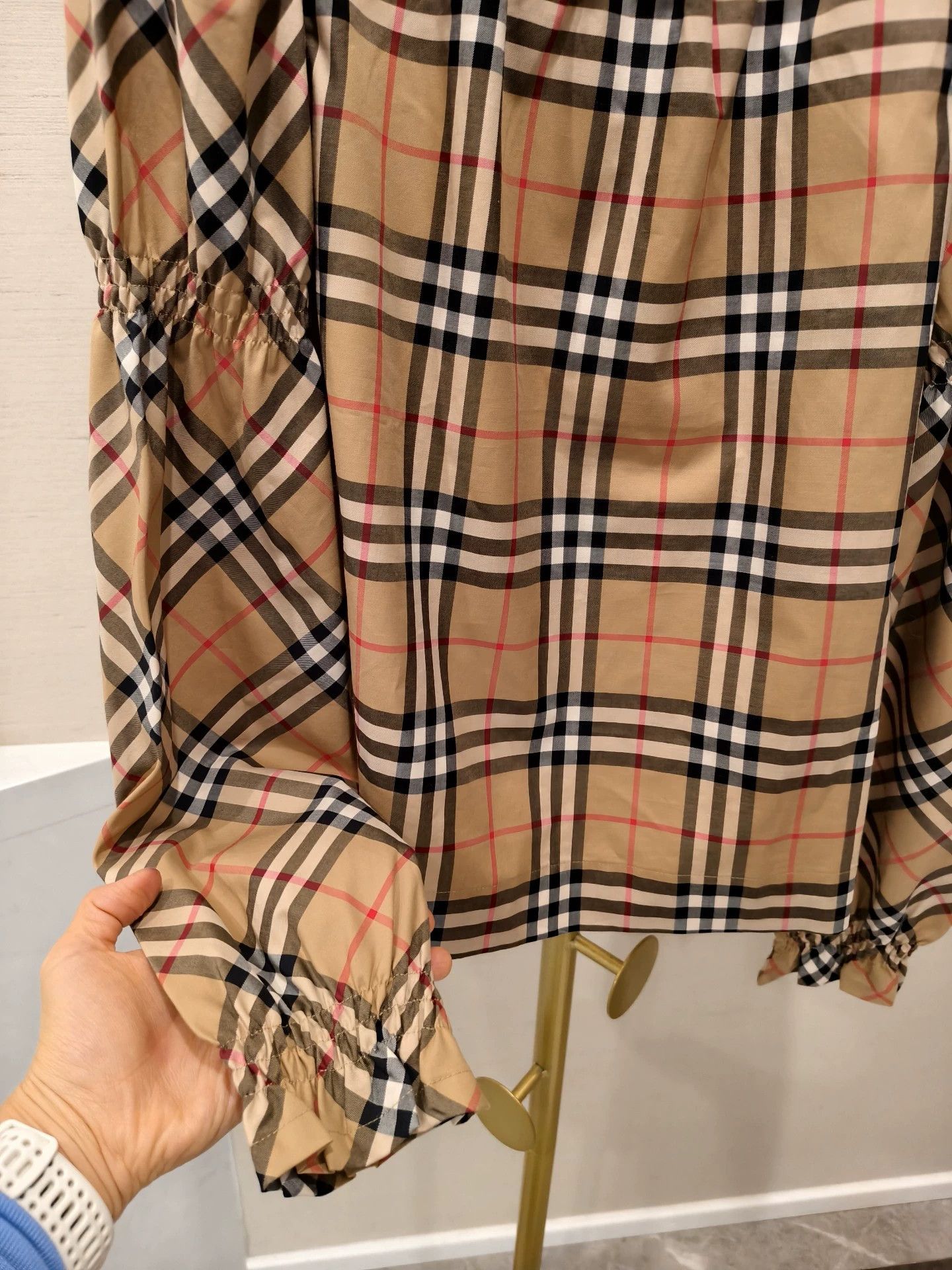 Burberry Burberry Longsleeve Shirt 14Y (110lbs) Authentic New Size XS / US 0-2 / IT 36-38 - 4 Thumbnail