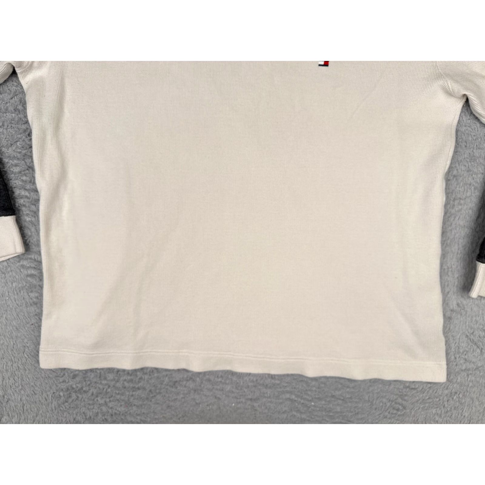 Tommy Hilfiger Tommy Hilfiger Shirt Adult 2XL White Knit Long Sleeve V-Neck Cotton Logo Shirt Men's 2XLT-Shirt White Size US XXL / EU 58 / 5 - 5 Thumbnail