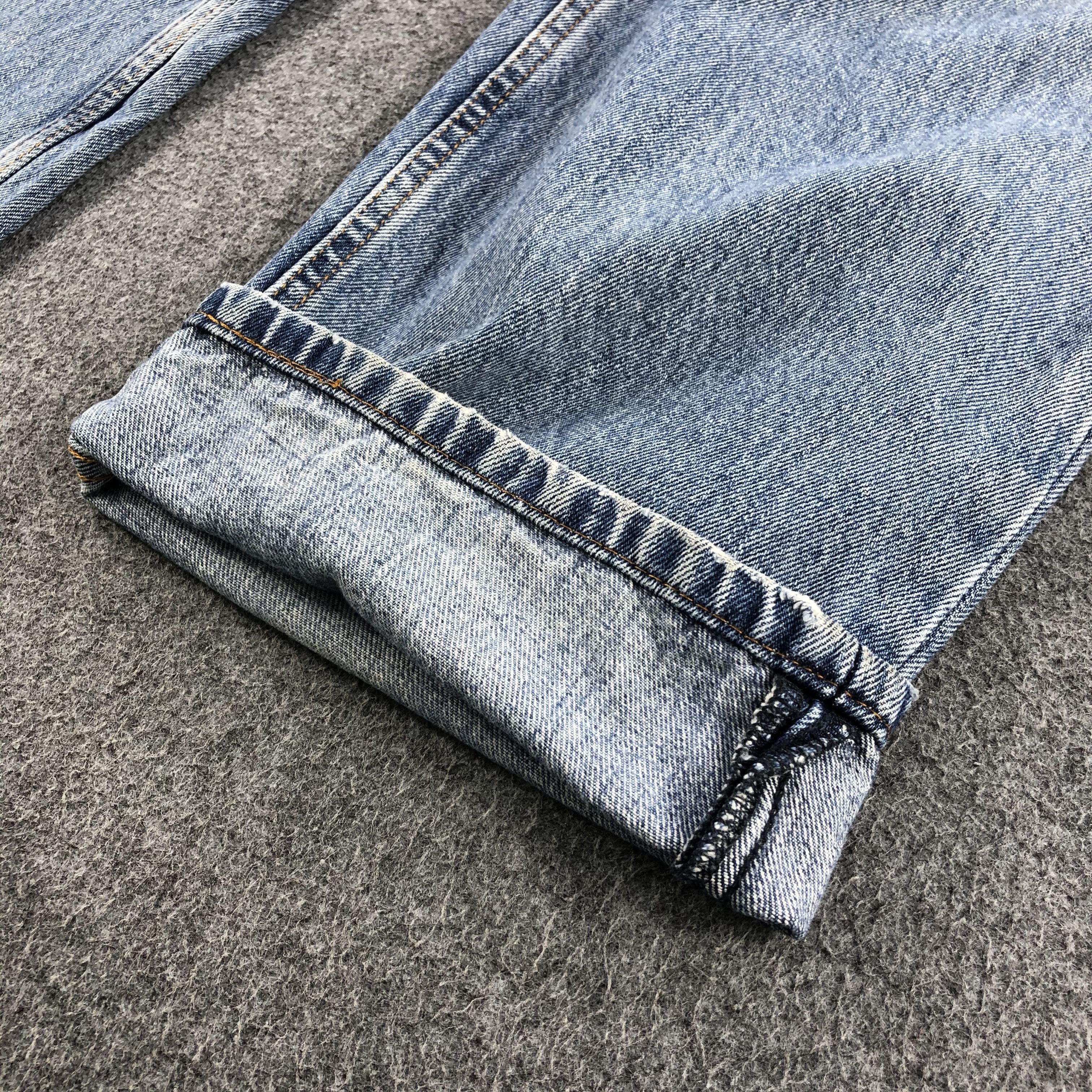 Levi's Vintage Levis 550 Jeans Faded Blue Jeans-J1082 Size US 36 / EU 52 - 7 Thumbnail