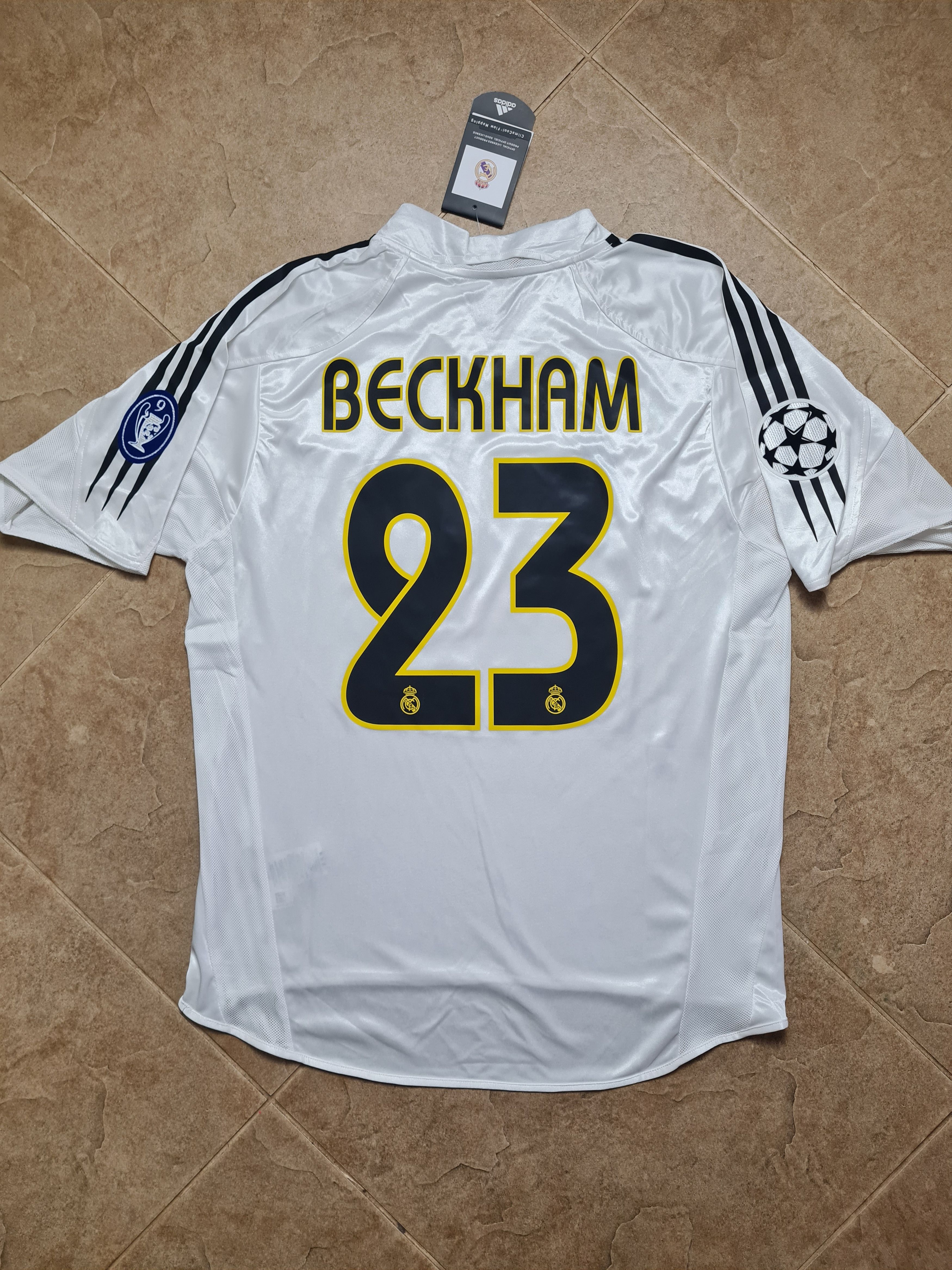 Adidas Real Madrid 2004/2005 David Beckham Football Adidas AJF001 Size US L / EU 52-54 / 3 - 17 Thumbnail
