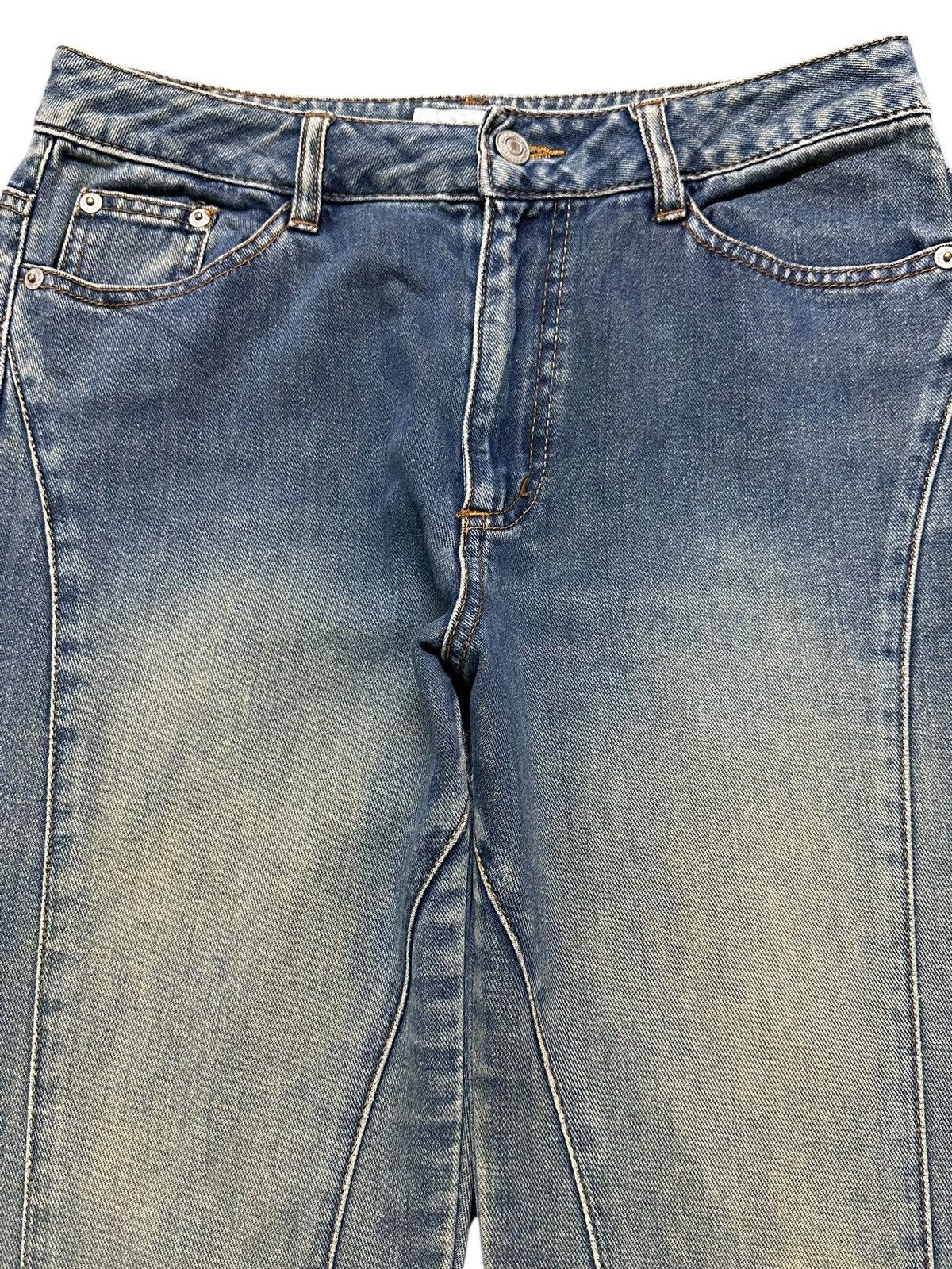 Japanese Brand Vintage Japanese Brand Mud Wash Faded Wide Leg Bootcut Jeans Size US 29 - 3 Thumbnail