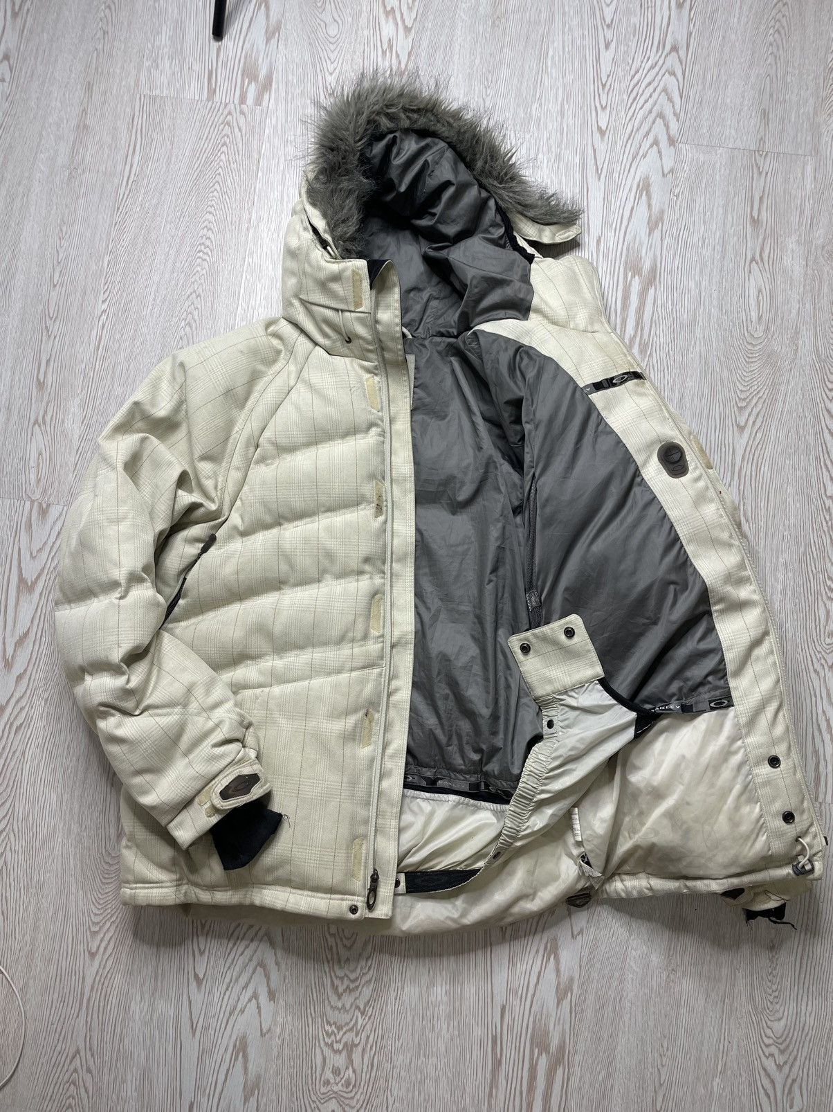 Oakley Vintage Rare Oakley Software Snowboard/Ski suit/set size L Size US L / EU 52-54 / 3 - 15 Thumbnail