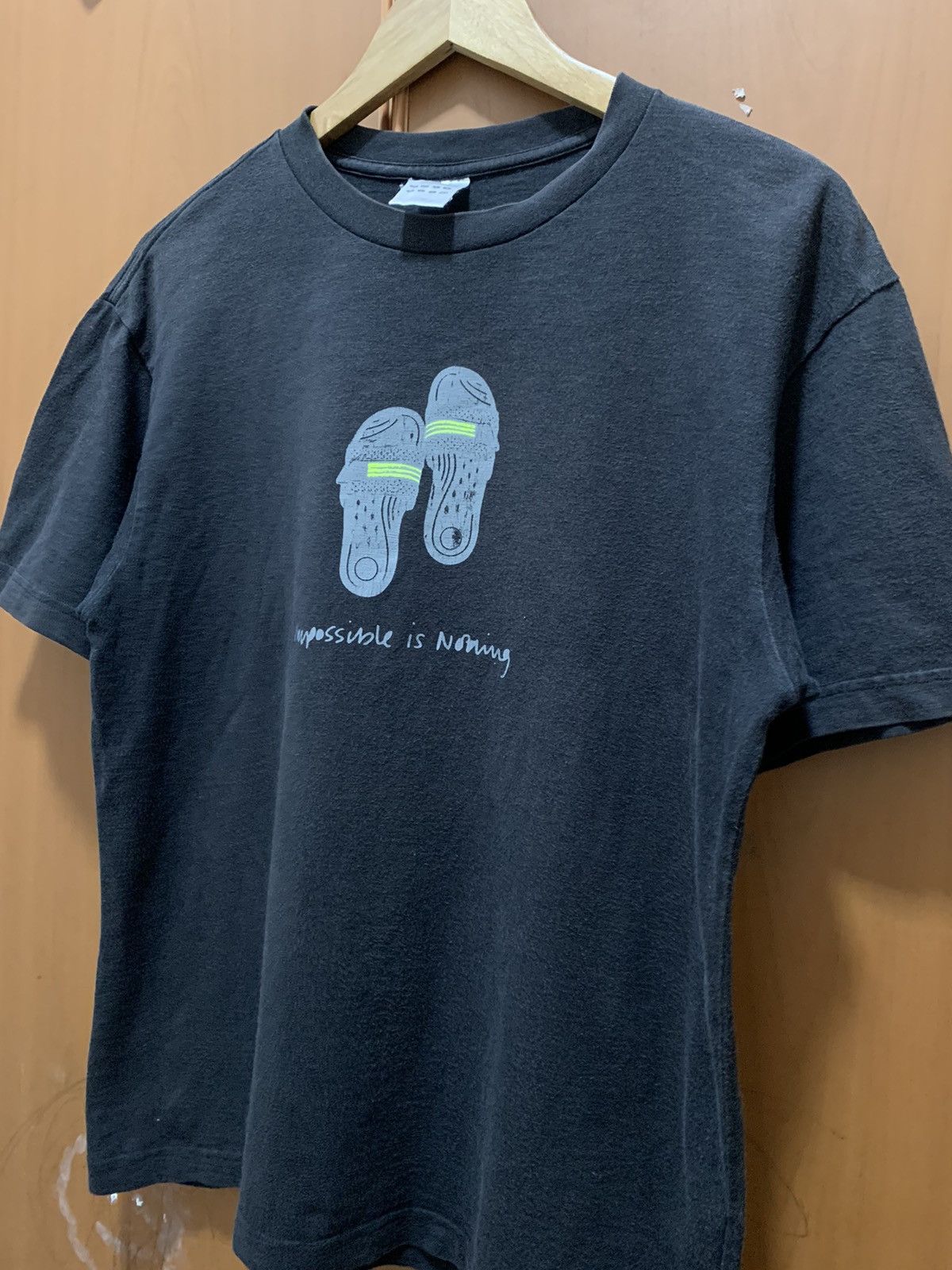 Adidas Vintage Y2K Adidas Impossible Is Nothing T-Shirt Size US S / EU 44-46 / 1 - 2 Thumbnail