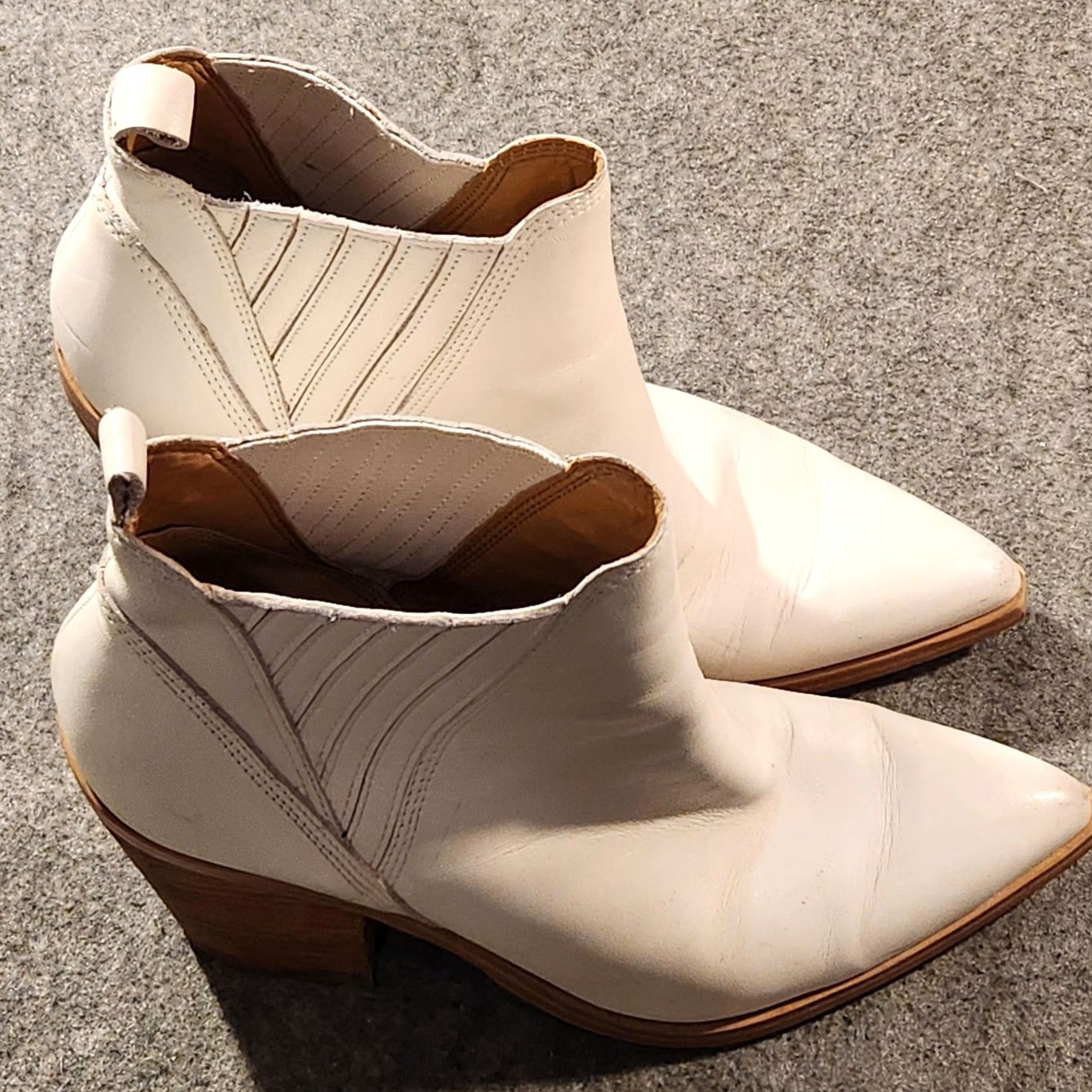 Marc Fisher Marc Fisher LTD Boots Womens 8.5 White Leather Western Ankle Block Heel Shoes Size US 9 / IT 39 - 3 Thumbnail