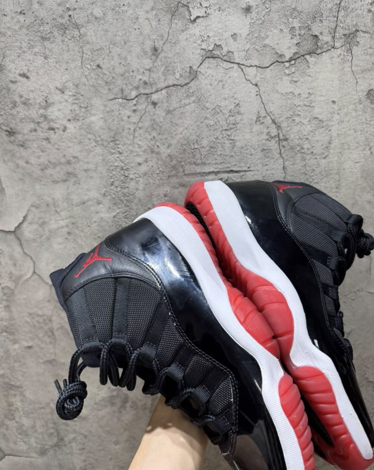 Nike Nike Air Jordan 11 Bred, Style Code 378037-061 K37 Size US 9 / EU 42 - 8 Thumbnail